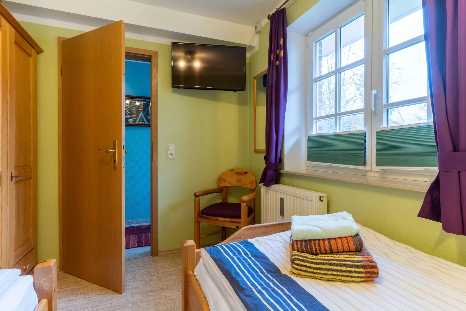 Haus Deichsfenne - Wohnung 2 / 2 Personen-Slaapkamer