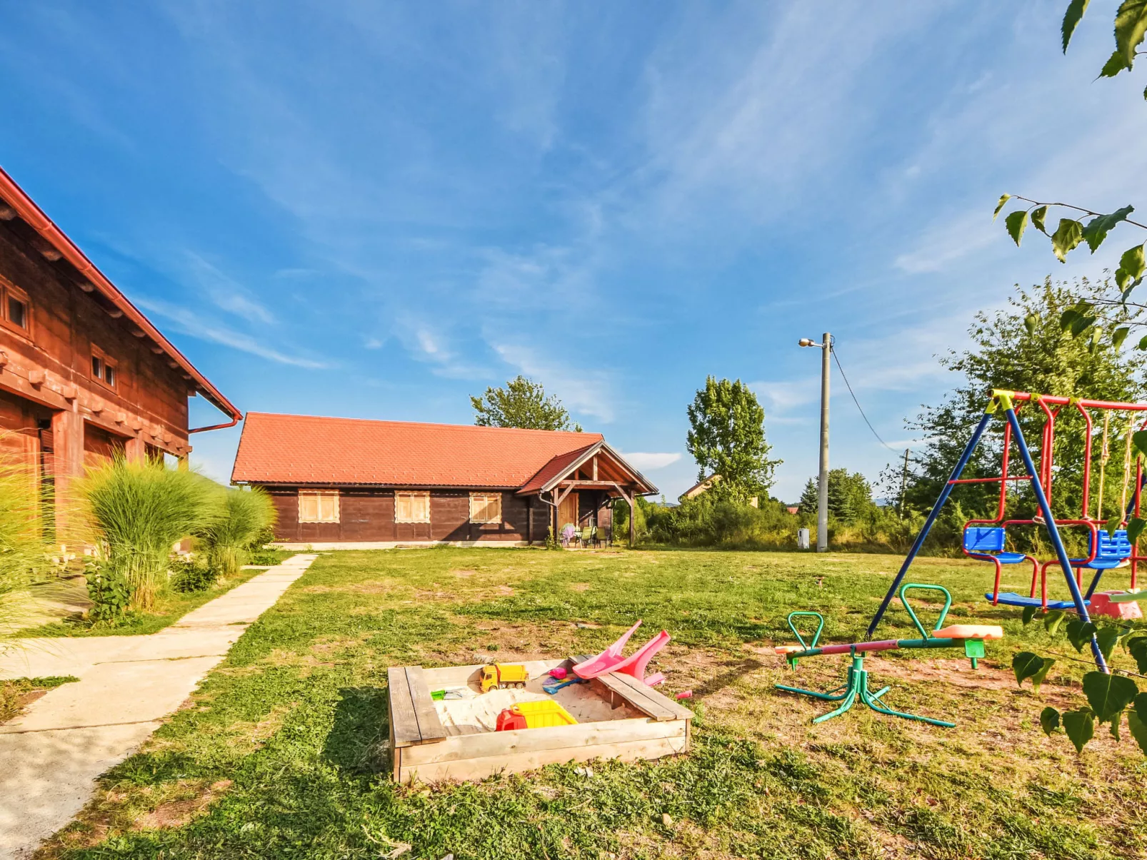 Vacation house Vrkljan-Buiten