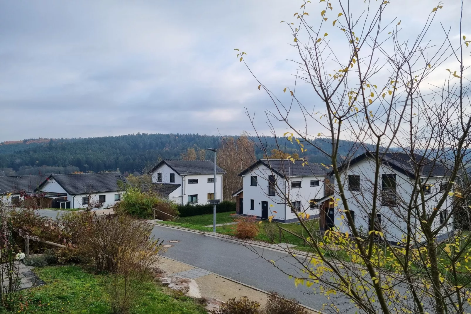 Feriendorf an der Therme Obernsees-Exterieur winter