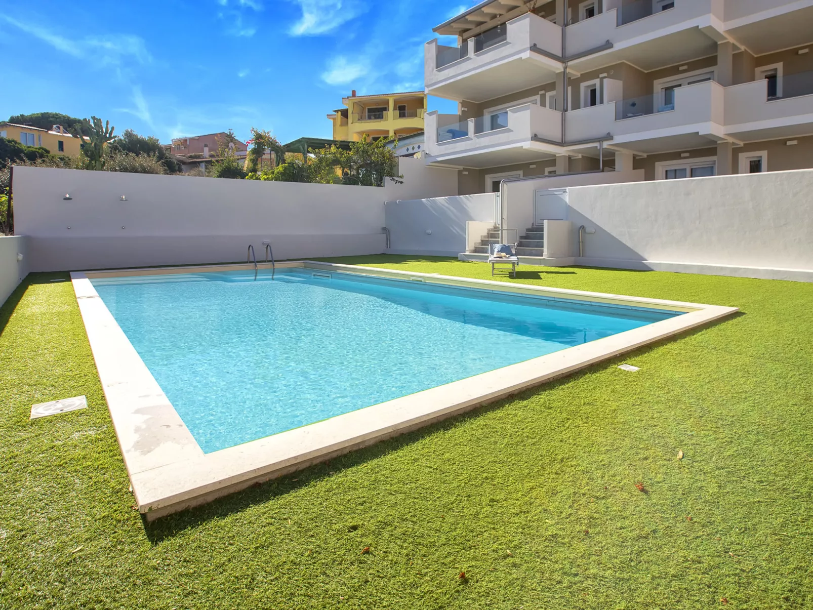 La terrazza sulla piscina-Buiten