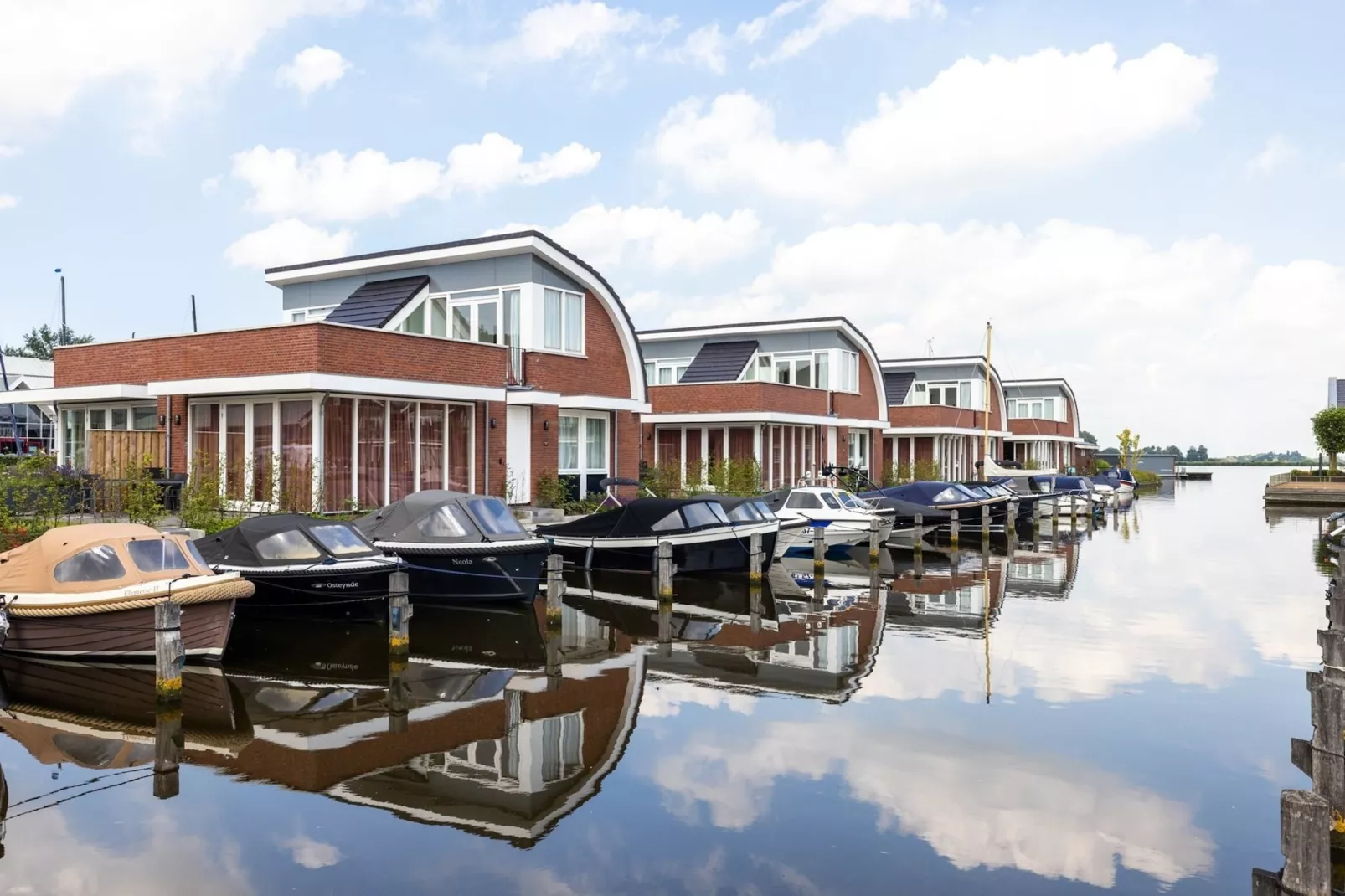 Waterpark de Meerparel 14-Buitenkant zomer