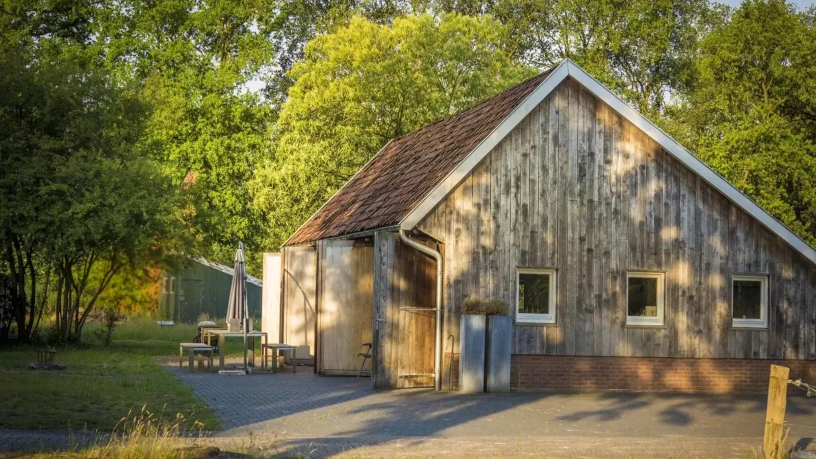 Design Farmers Barn Twente-Buitenkant zomer