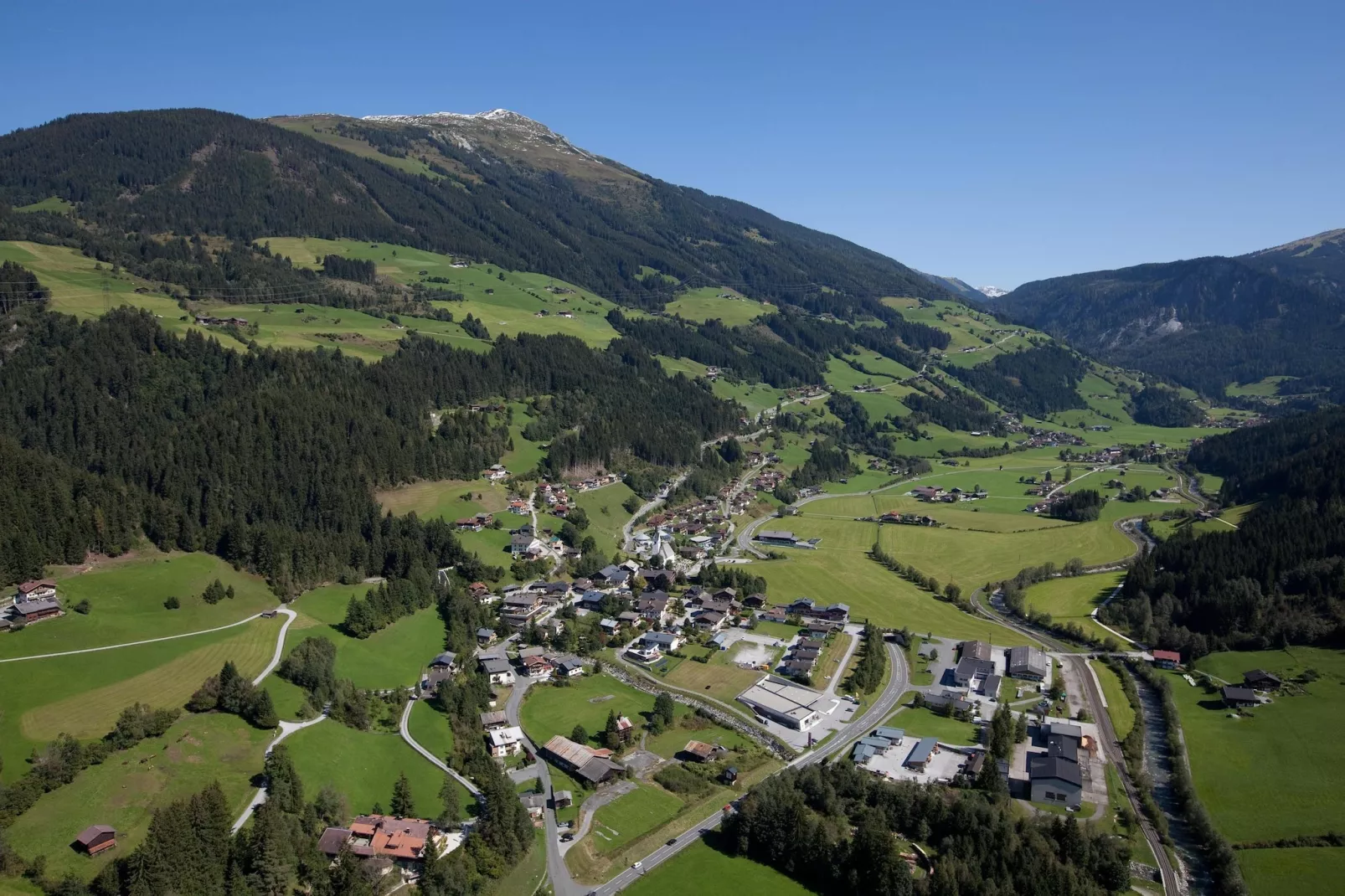 Kirchstubn- Top 2 und Top 3 - große Wohnung-Uitzicht zomer