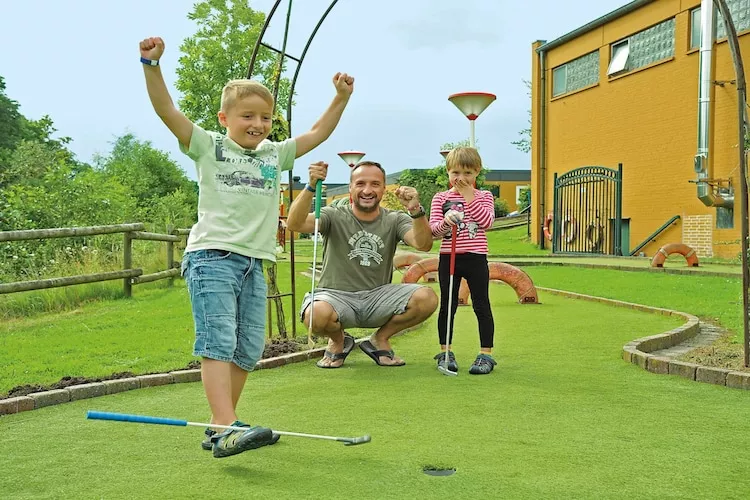 Fewo bis 6 Personen / Belegung 5 Personen-Parkfaciliteiten