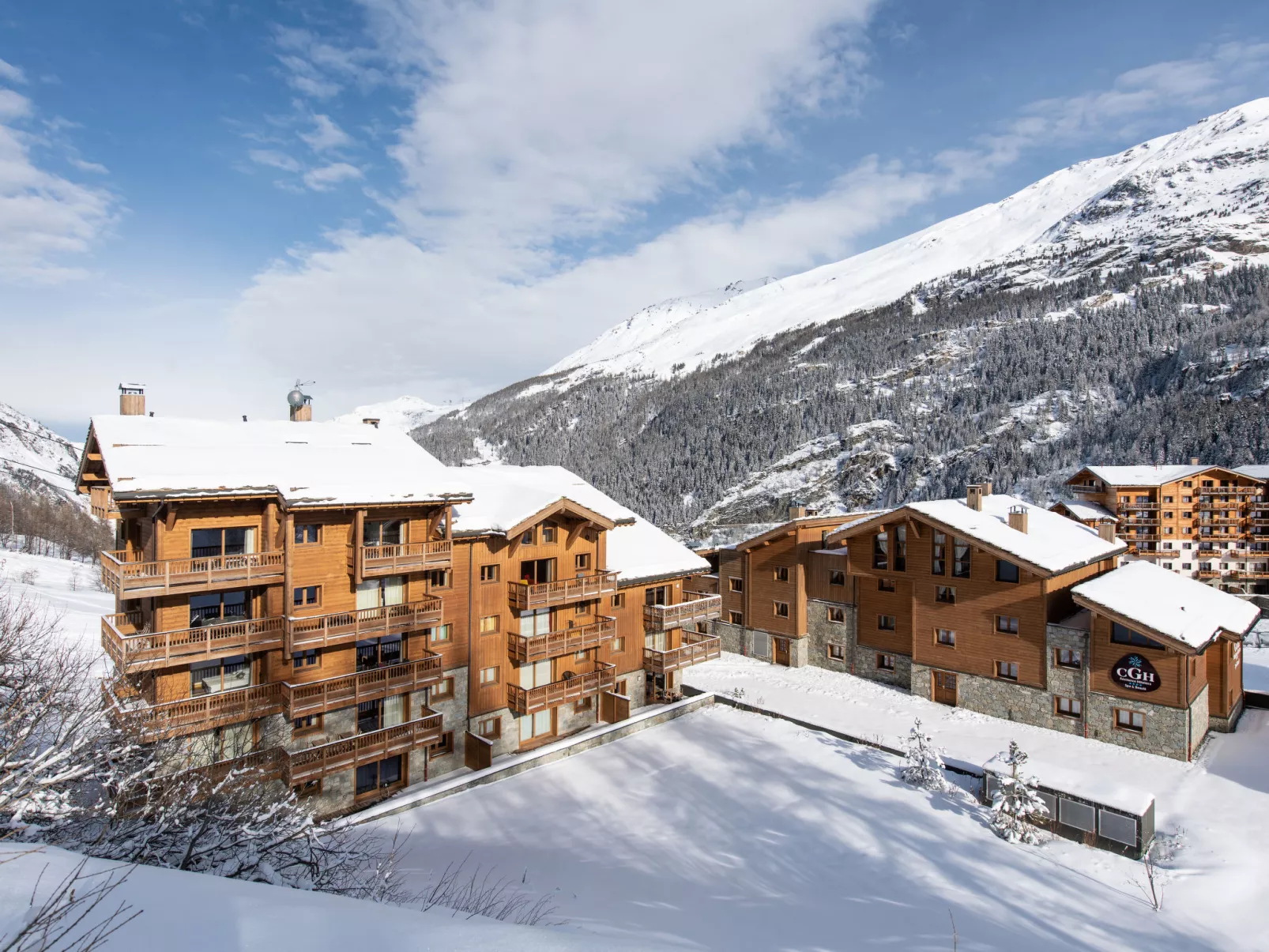 Le Lodge des Neiges-Buiten