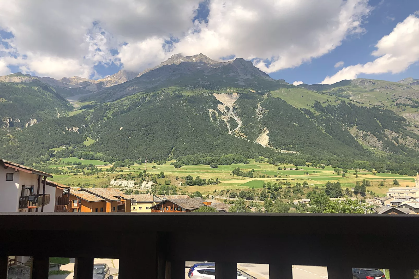 Balcons B 025 - PARC NAT. VANOISE appart. 6 pers.-Terrasbalkon