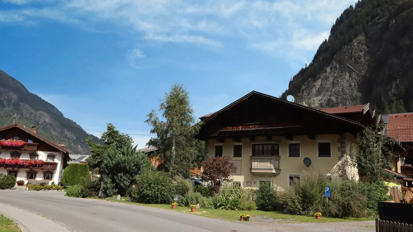 Schweizerhof Melisse-Buitenkant zomer