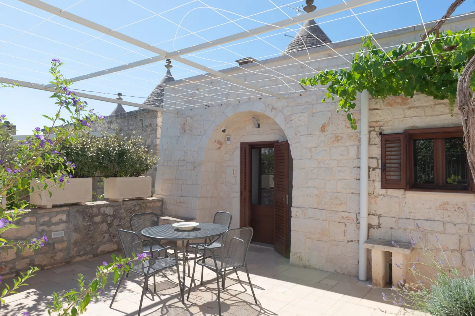 Trulli Cesare in Locorotondo-Terrasbalkon