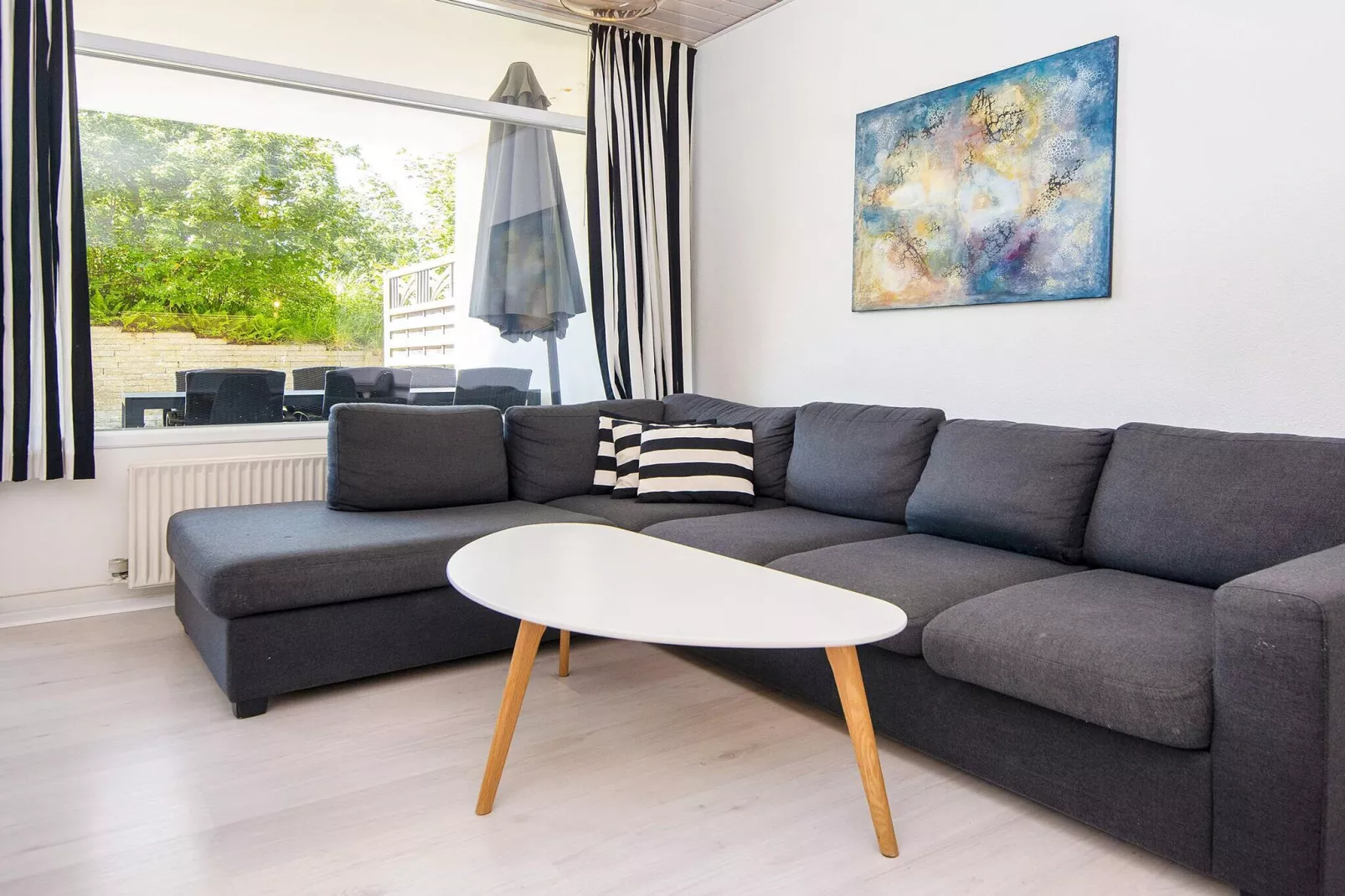 3 room,ground floor or 1.-Binnen