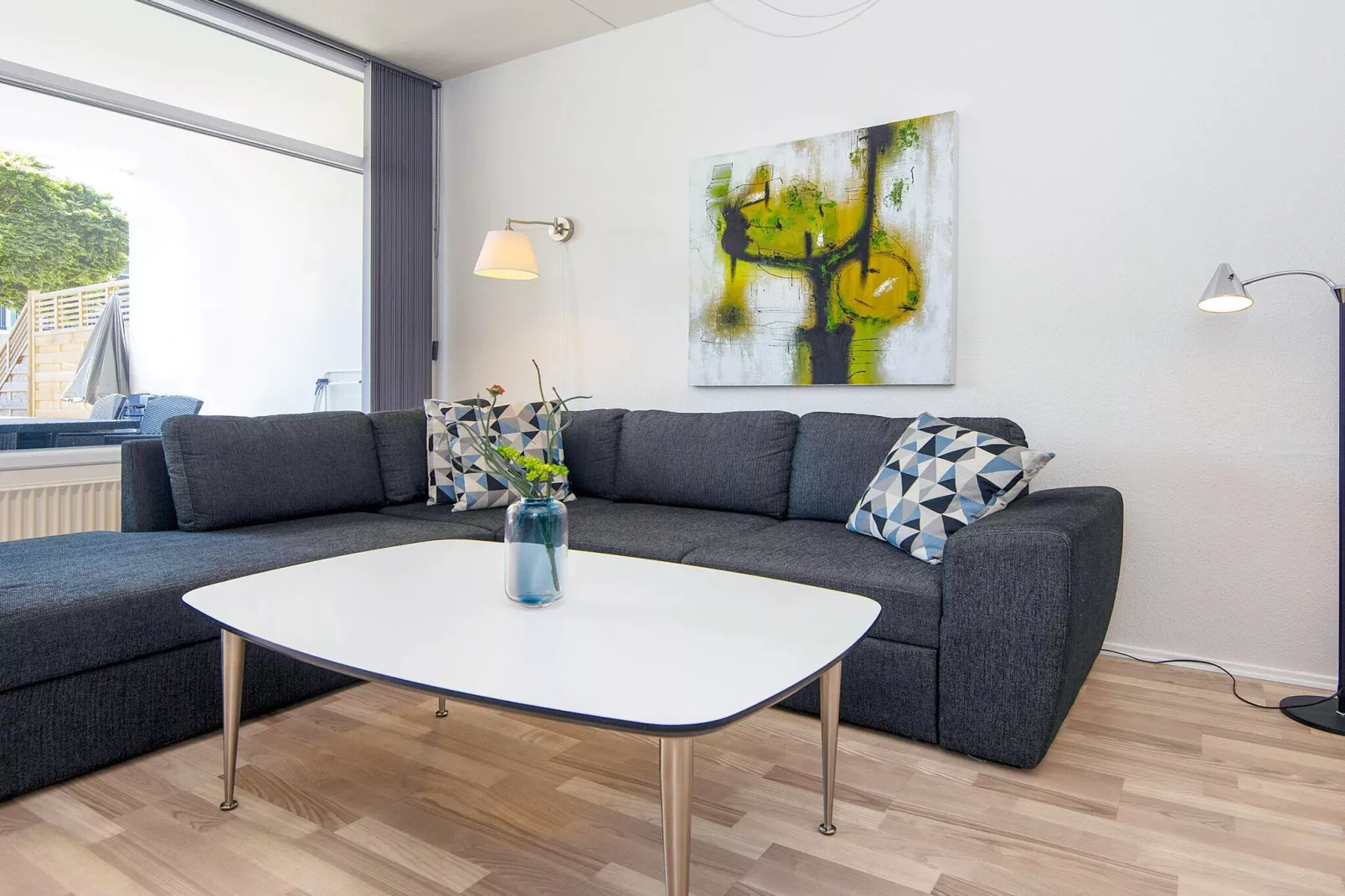 2 room,ground floor or 1.-Binnen