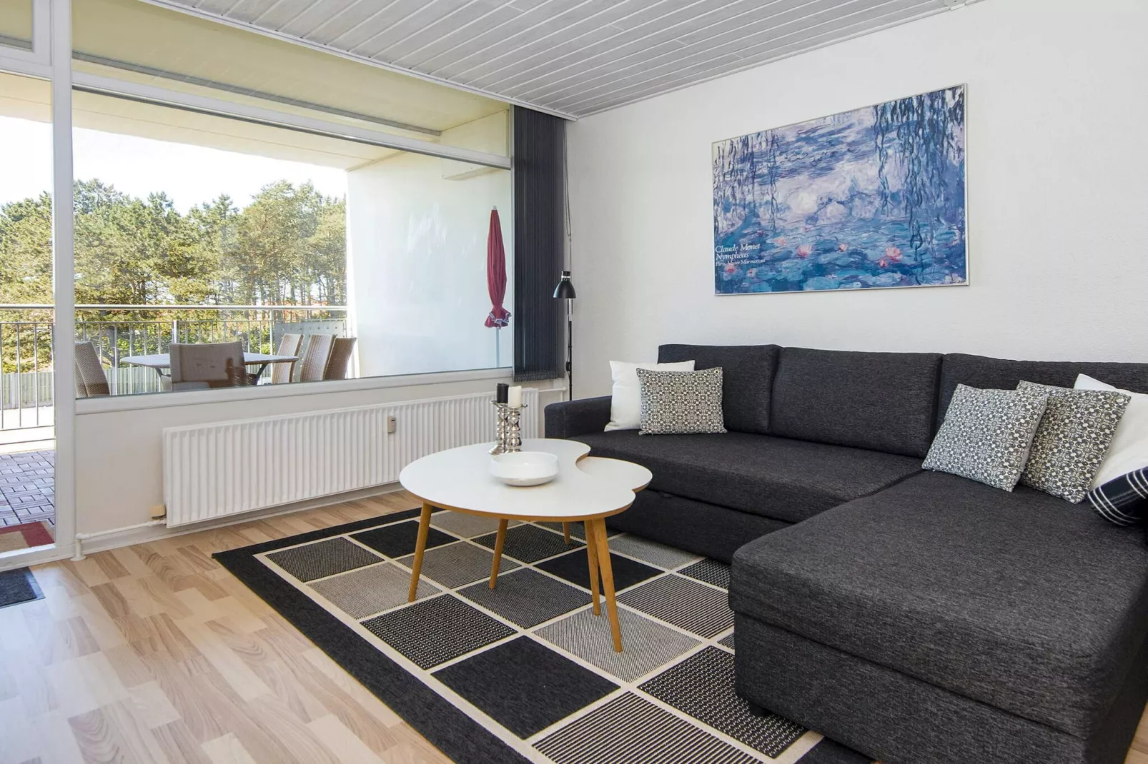 2 room,ground floor or 1.-Binnen