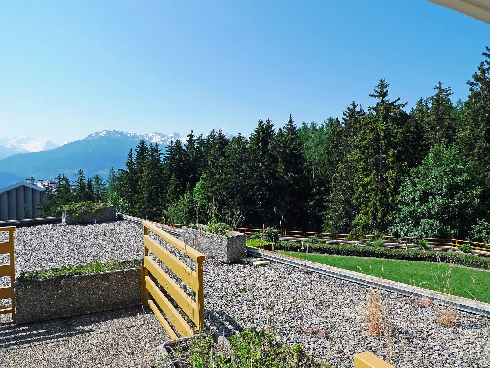 Terrasse des Alpes-Buiten