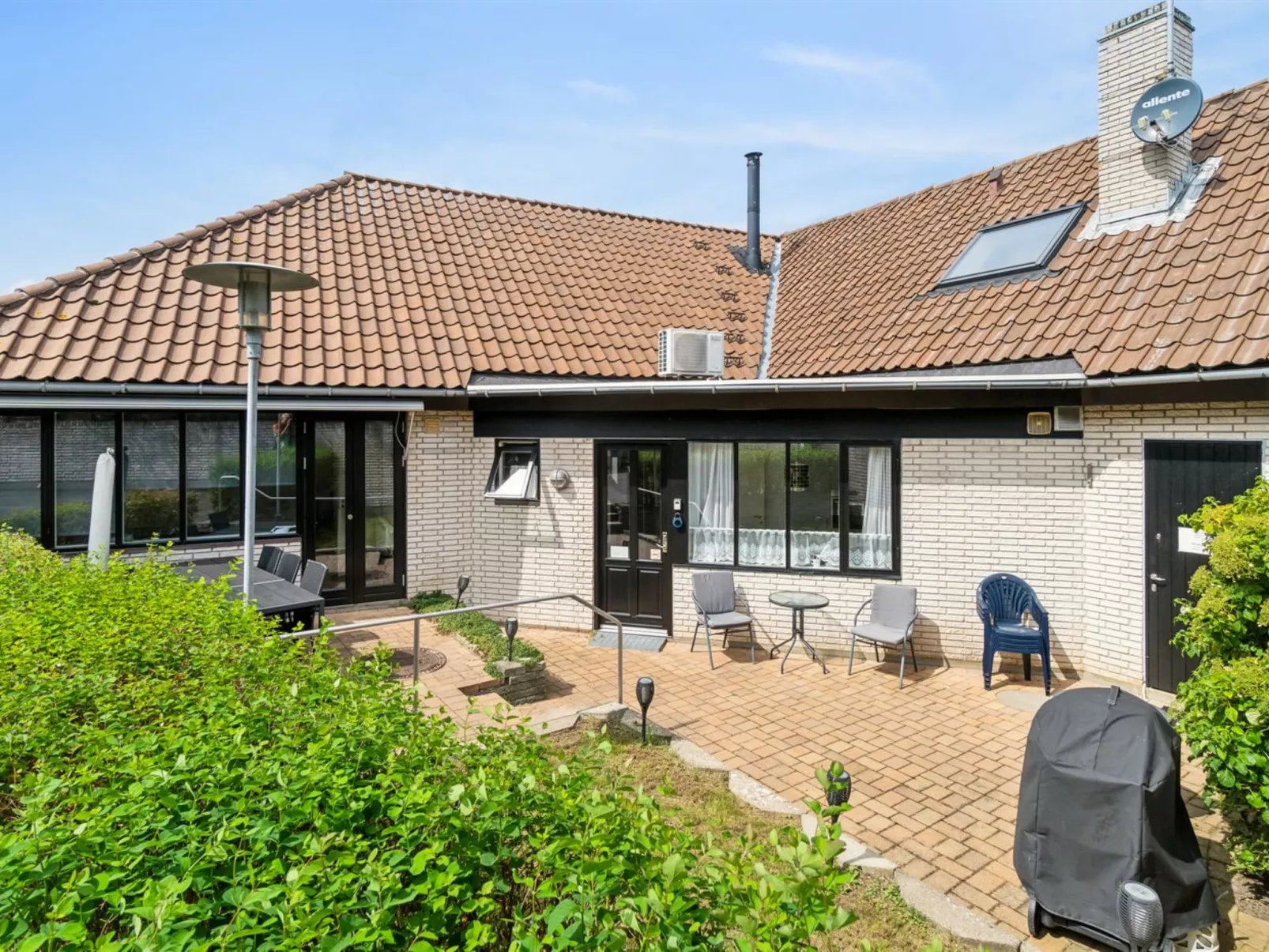 "Ginie" - 70m from the sea-Buiten