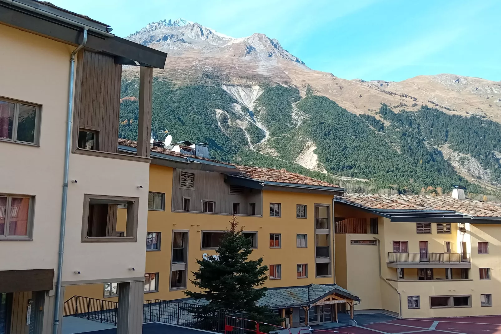 Terrasses D 309 - PARC NAT. VANOISE appart. 4 pers-Buitenlucht