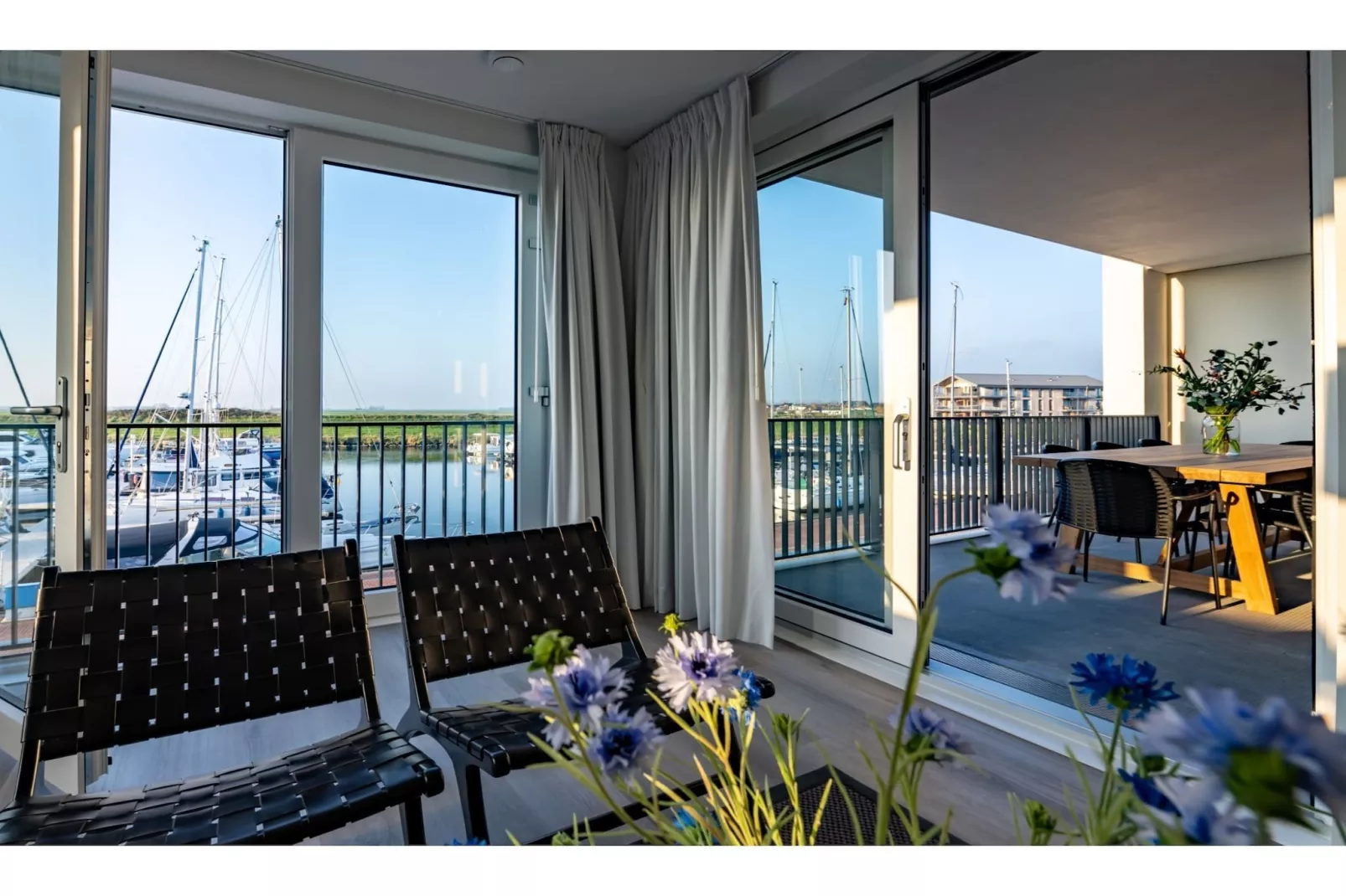 Harbour Loft 1K Residence Marina havenzicht-Terrasbalkon