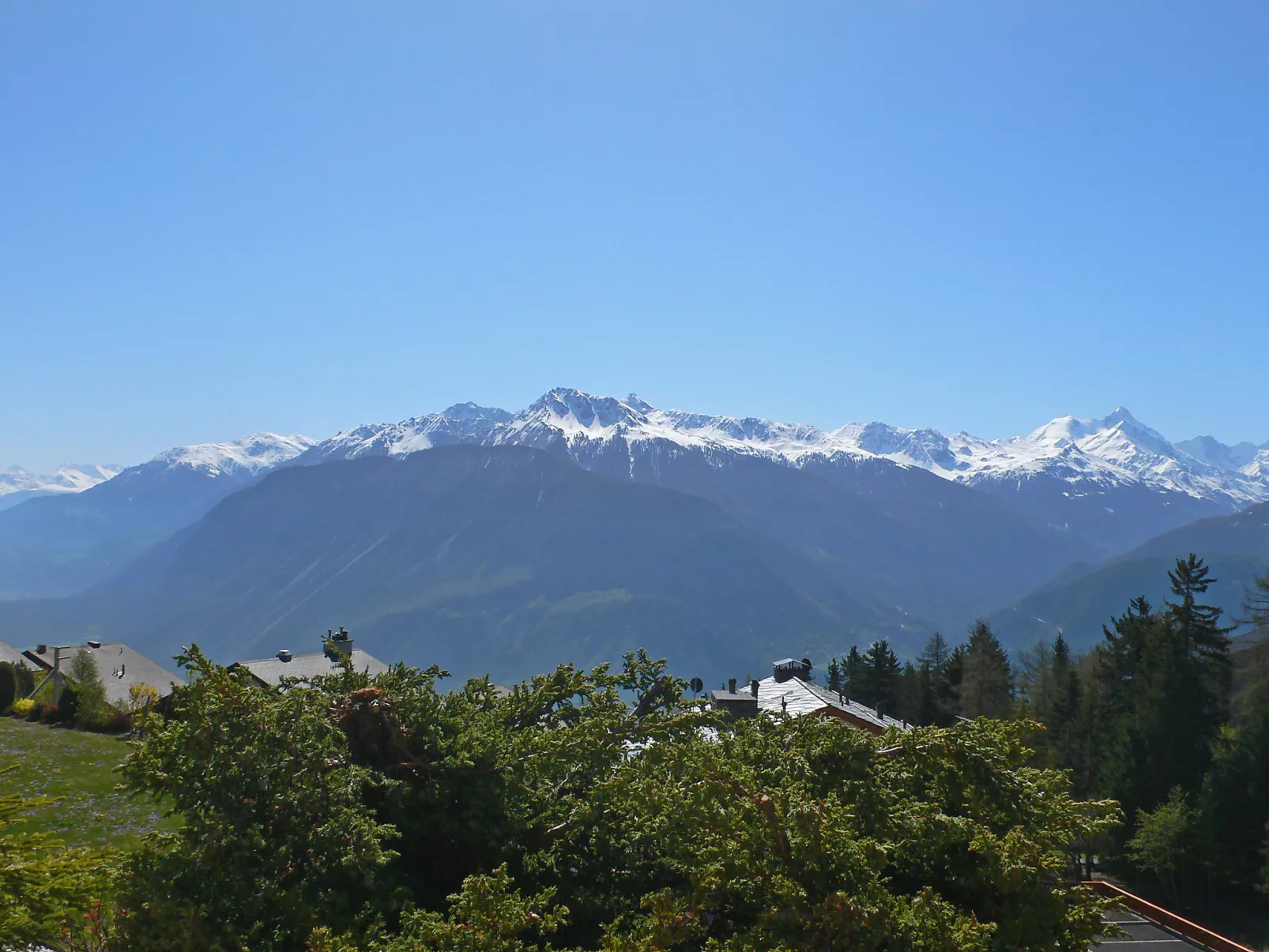 Terrasse des Alpes-Buiten