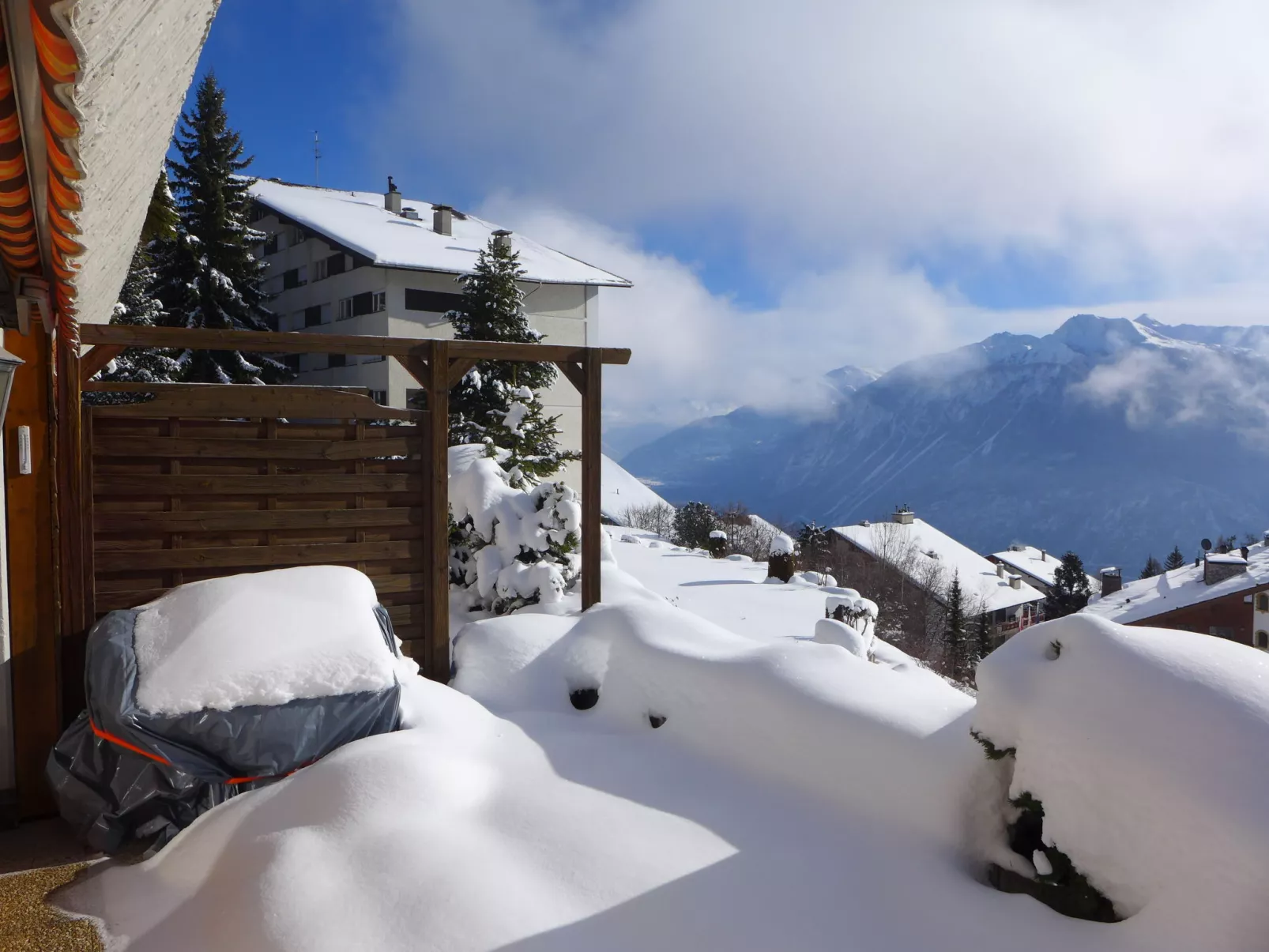 Terrasse des Alpes-Buiten