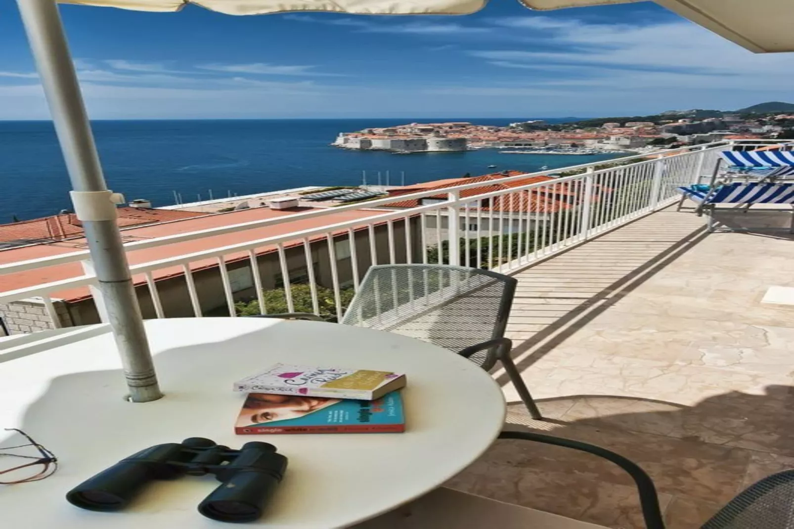 Apartments Sipa - Superior Two Bedroom Apartment with Balcony and Sea View (Apartman F)-Terrasbalkon