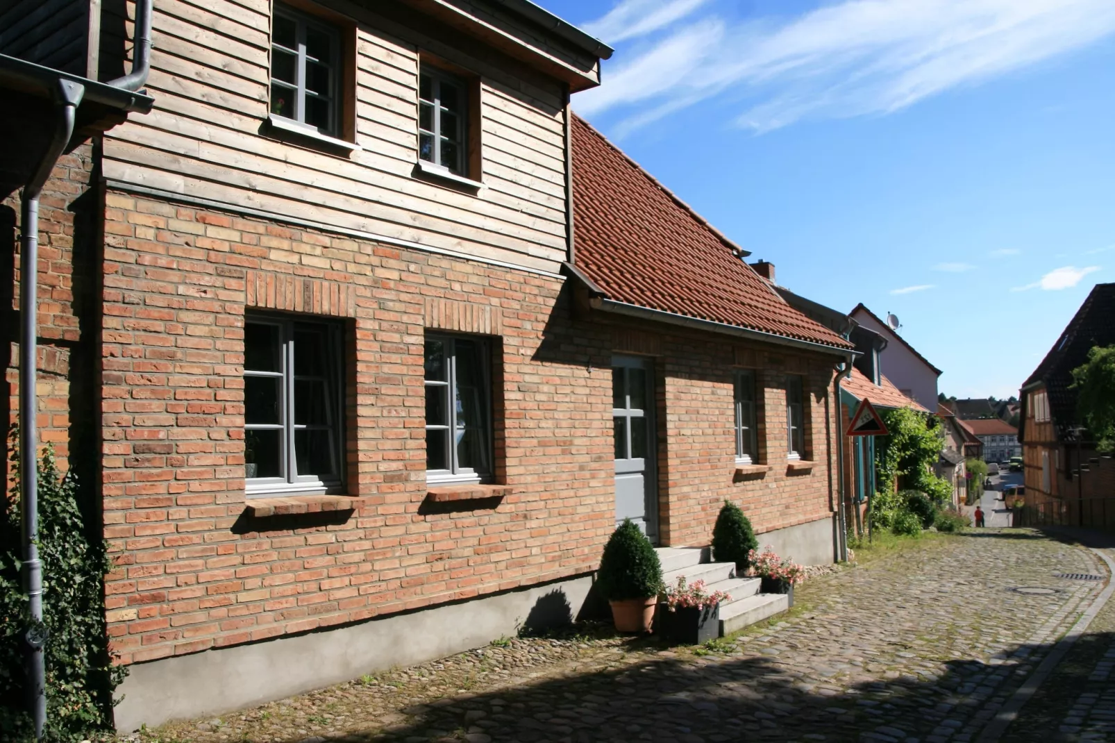 Stadthaus Klütz 2-Buitenkant zomer