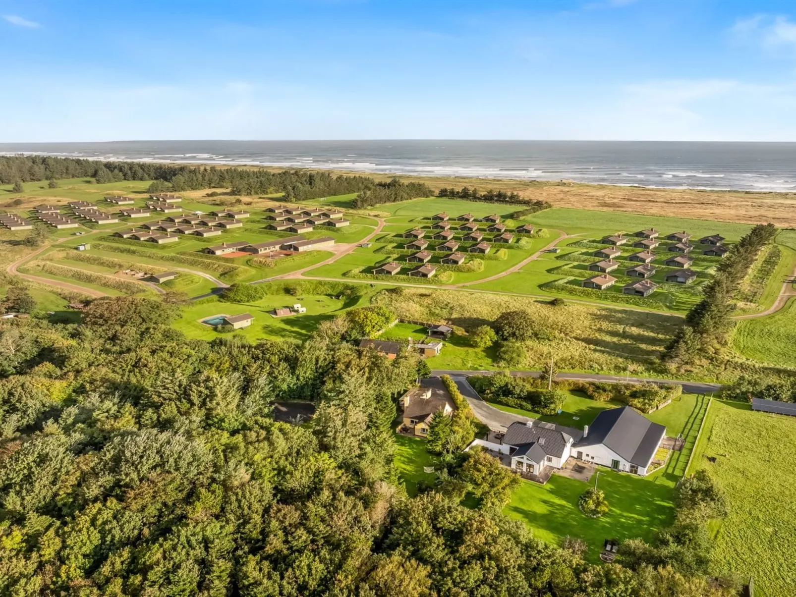 "Birtir" - 750m from the sea-Buiten