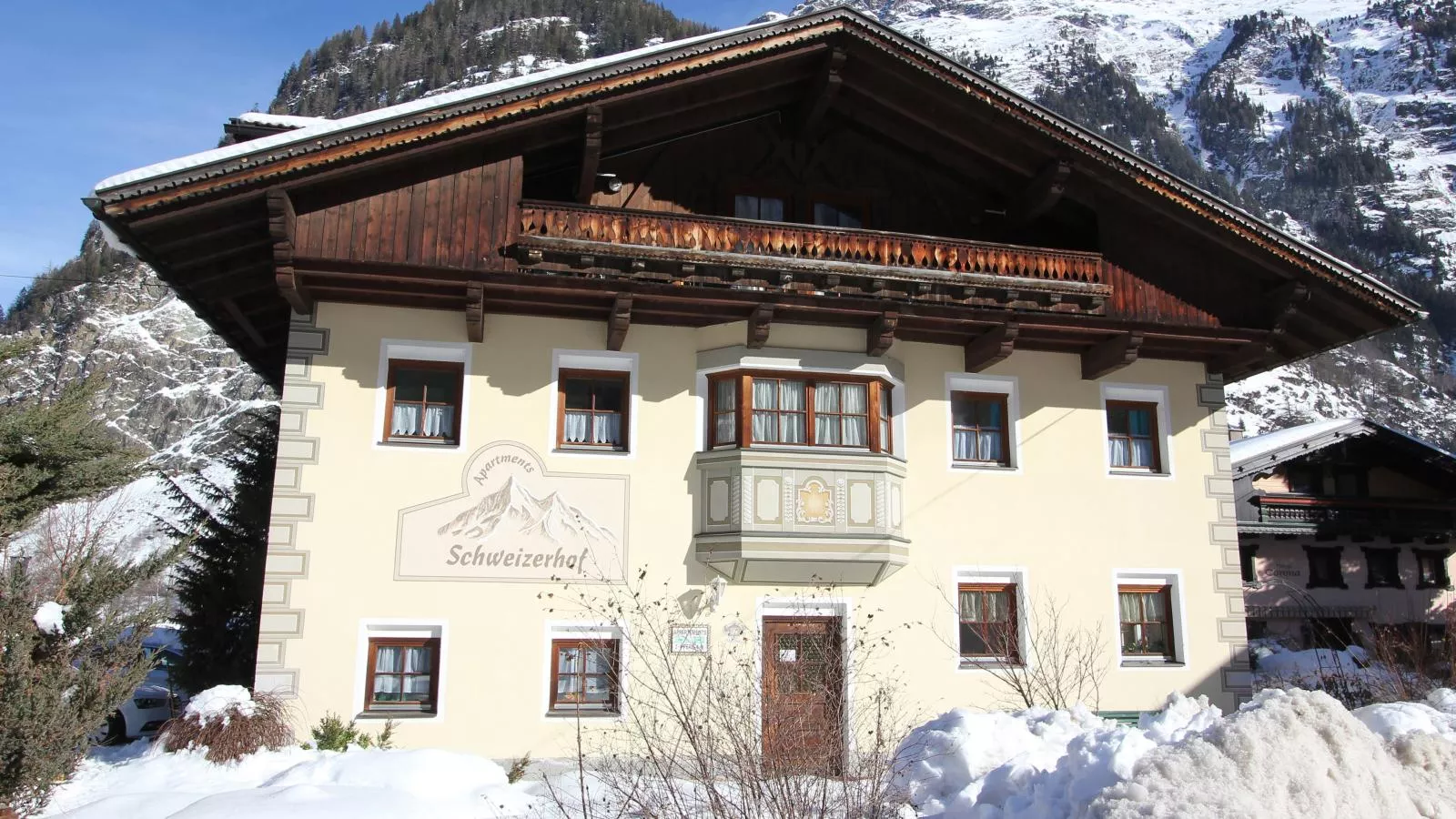 Schweizerhof Edelweiß-Exterieur winter