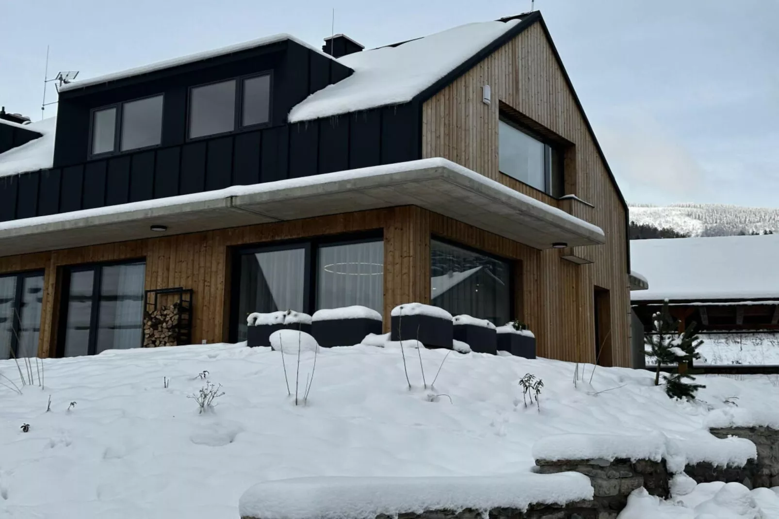 Cerny Dul KCB040 Villa-Exterieur winter