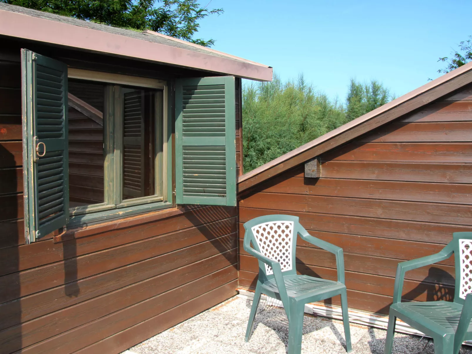 Lake Bungalow-Buiten