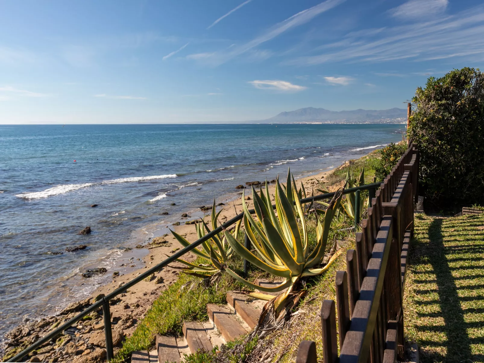 First Line Marbella Beach-Buiten