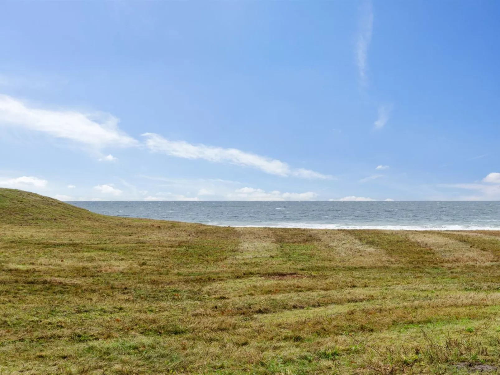 "Torbjörn" - 100m from the sea-Buiten