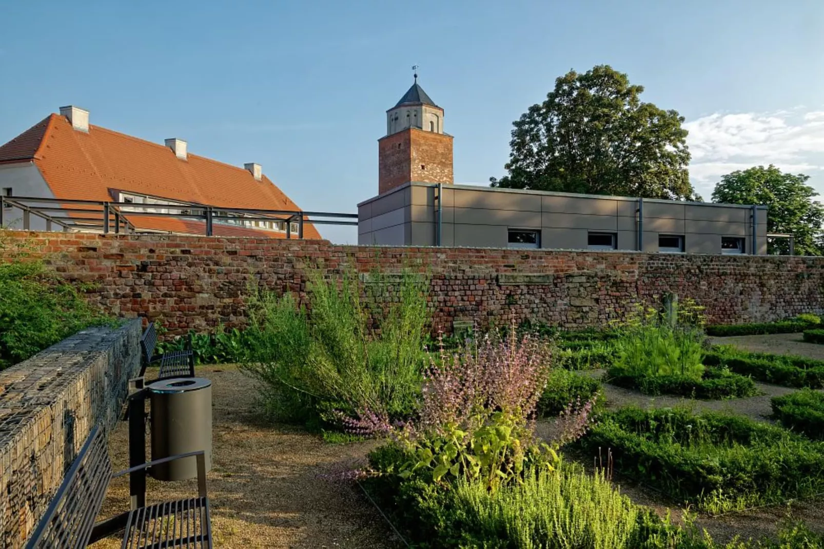 Maisonette im Taunus mit mediterrane Terrasse-Gebieden zomer 5km