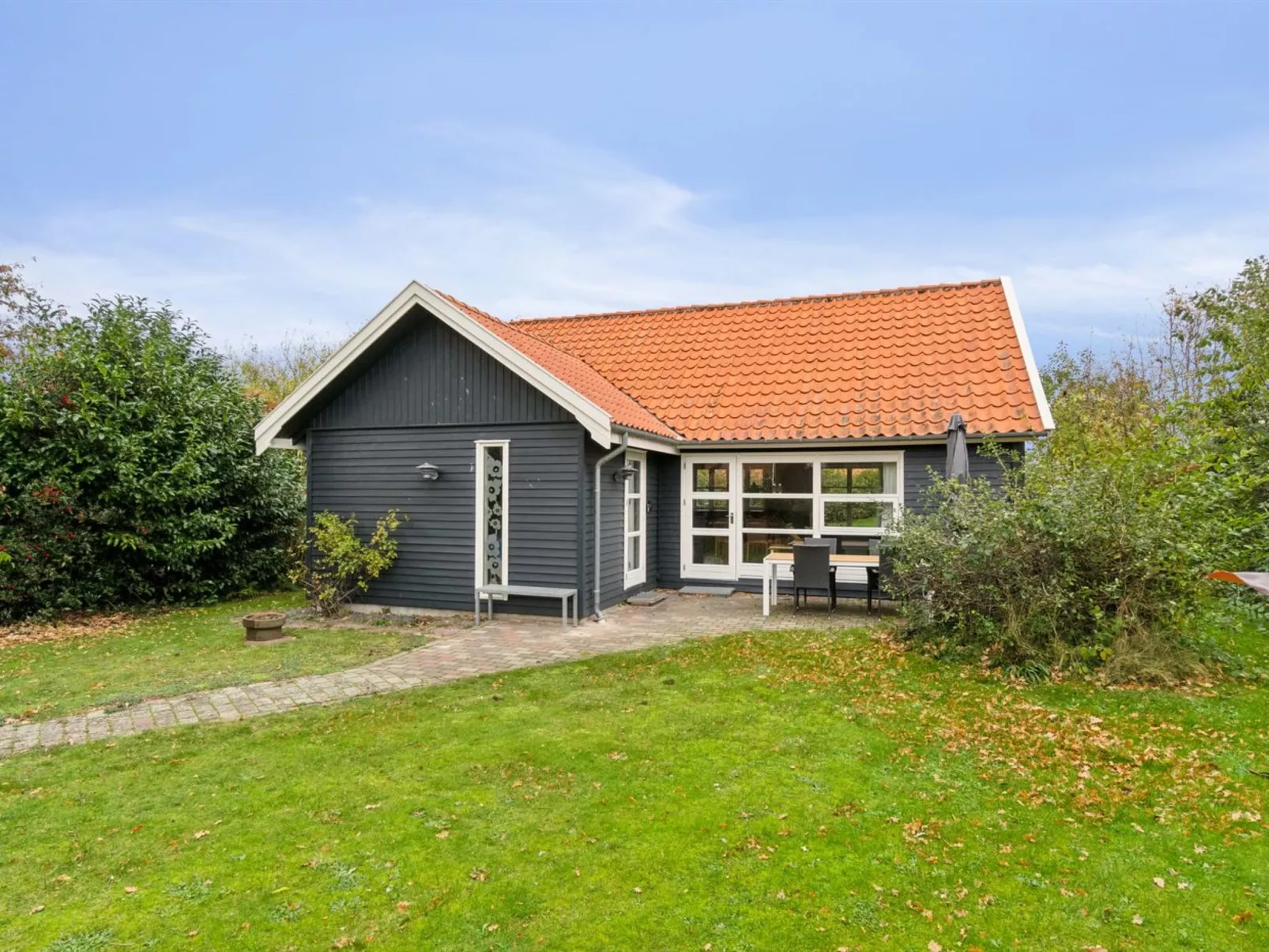 "Skyler" - 250m from the sea-Buiten