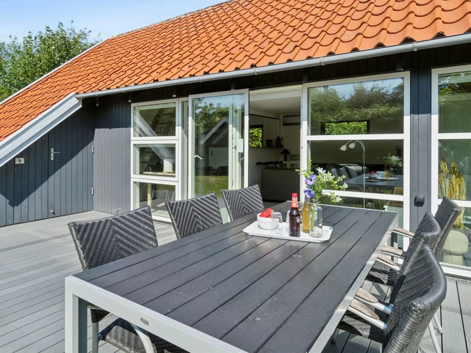 "Laerke" - 200m from the sea-Buiten