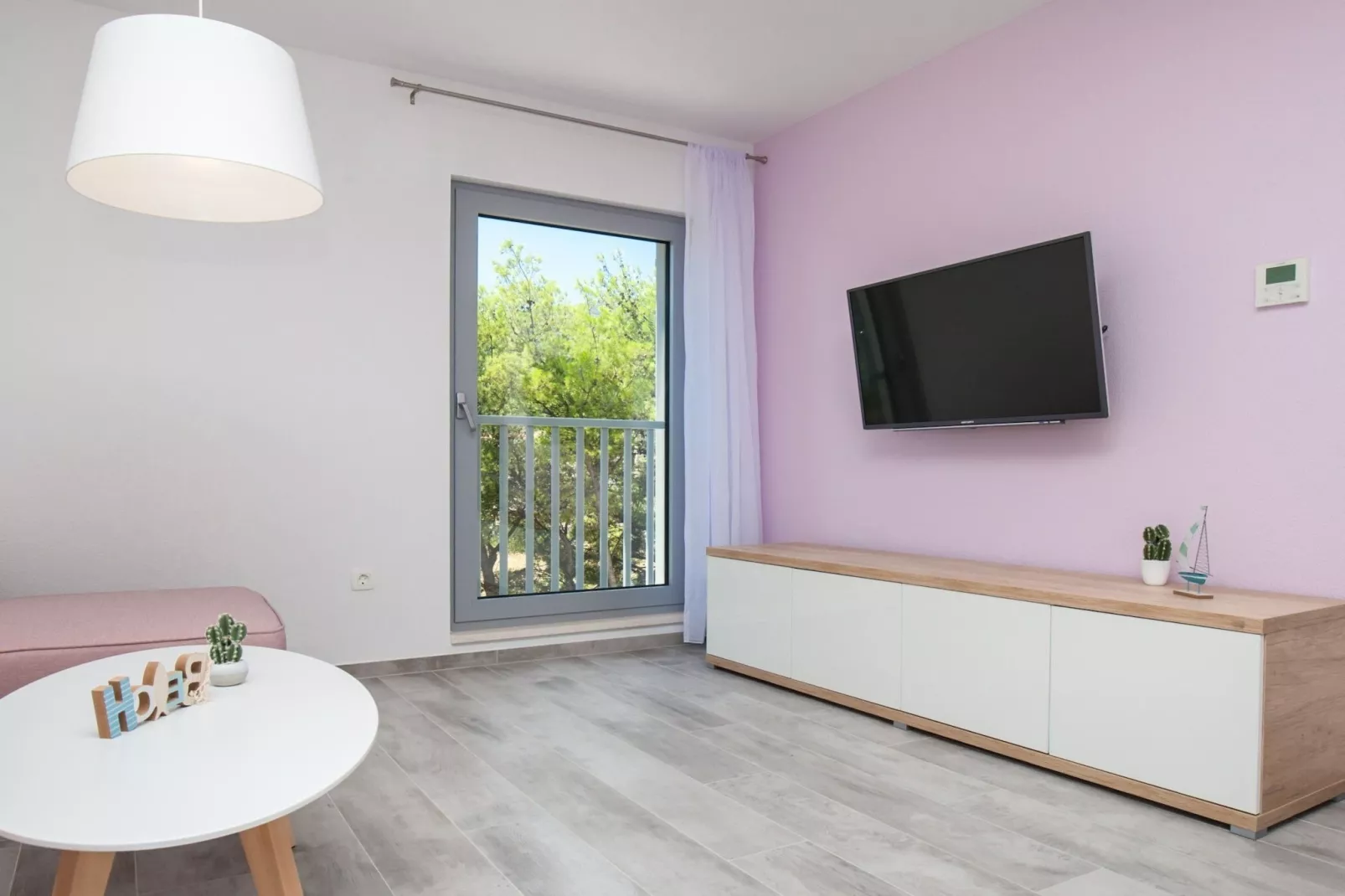 Apartments Dva Galeba - Standard One Bedroom Apartment with Sea View (203)-Woonkamer