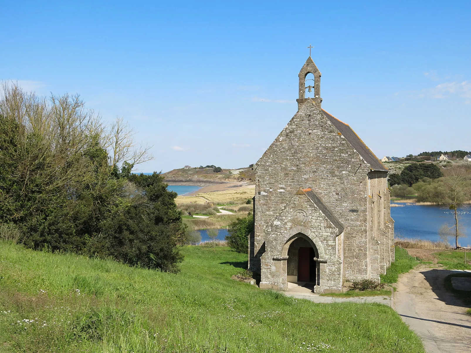 La perle bleue-Omgeving