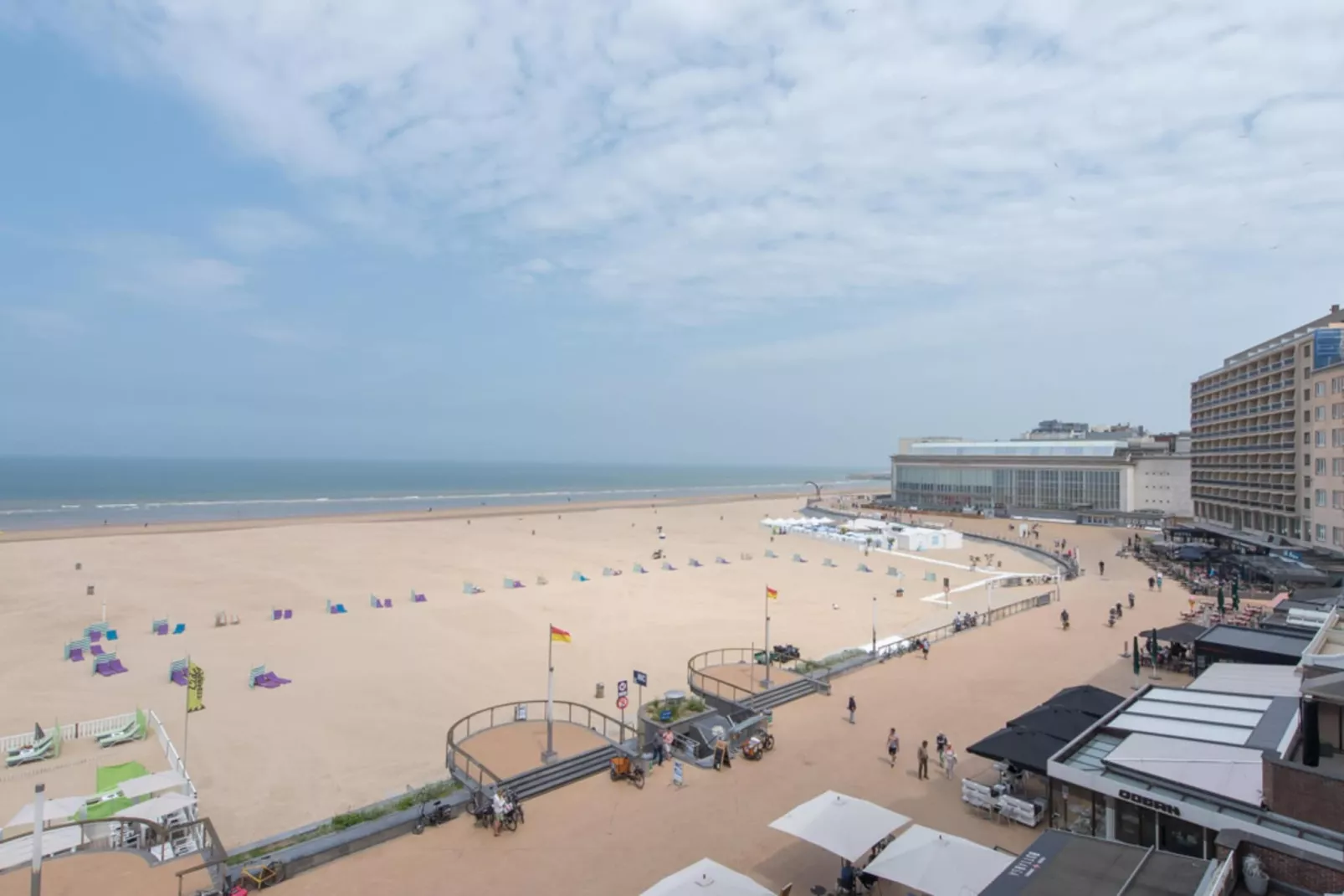 La plage 2-Gebieden zomer 1km