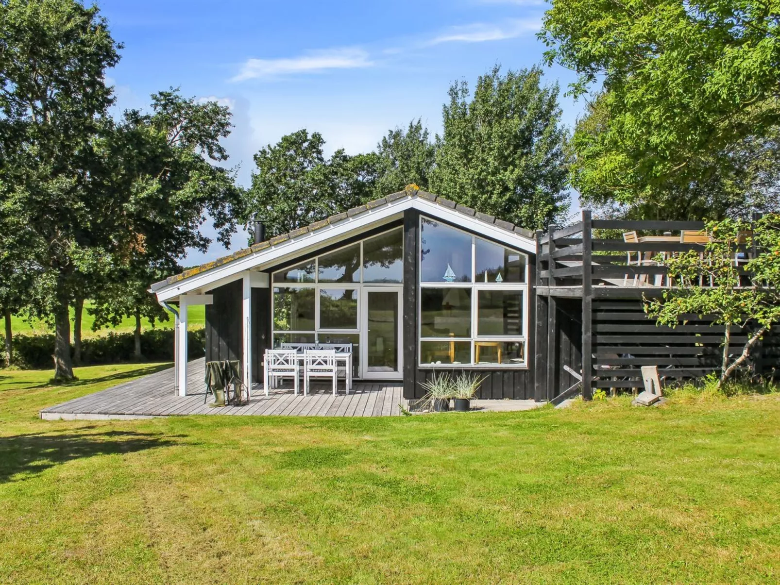 "Lilla" - 120m from the sea-Buiten