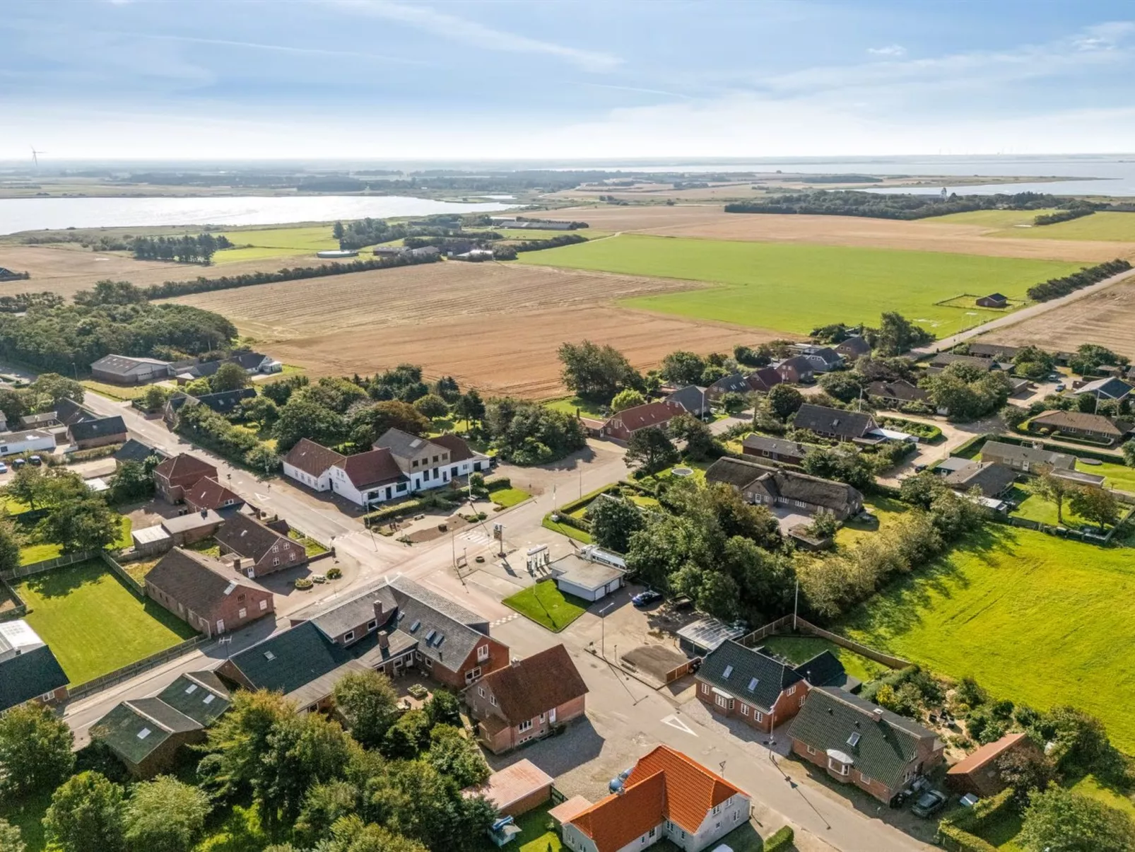 "Ancel" - 1.5km to the inlet-Buiten