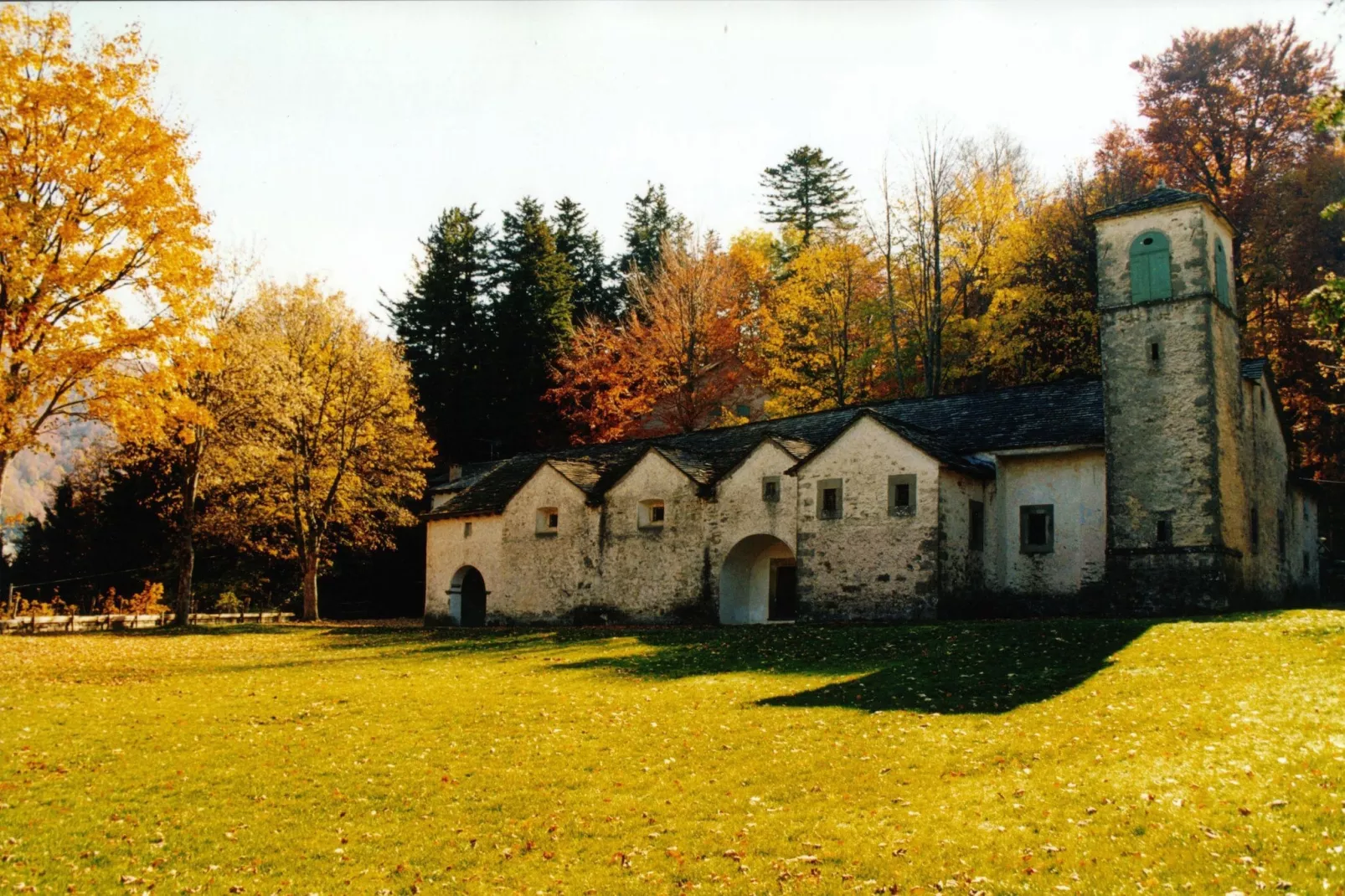 Borgo Belvedere Combi-Buitenkant zomer