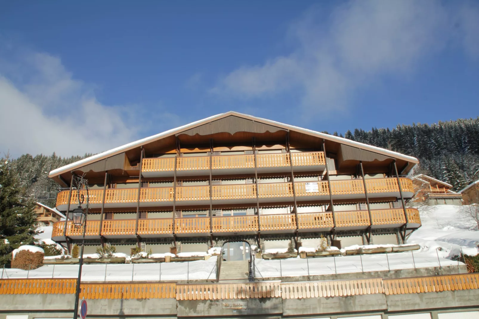 Chalet Madeline MD25 SUN & VIEW 6 pers.-Buitenlucht