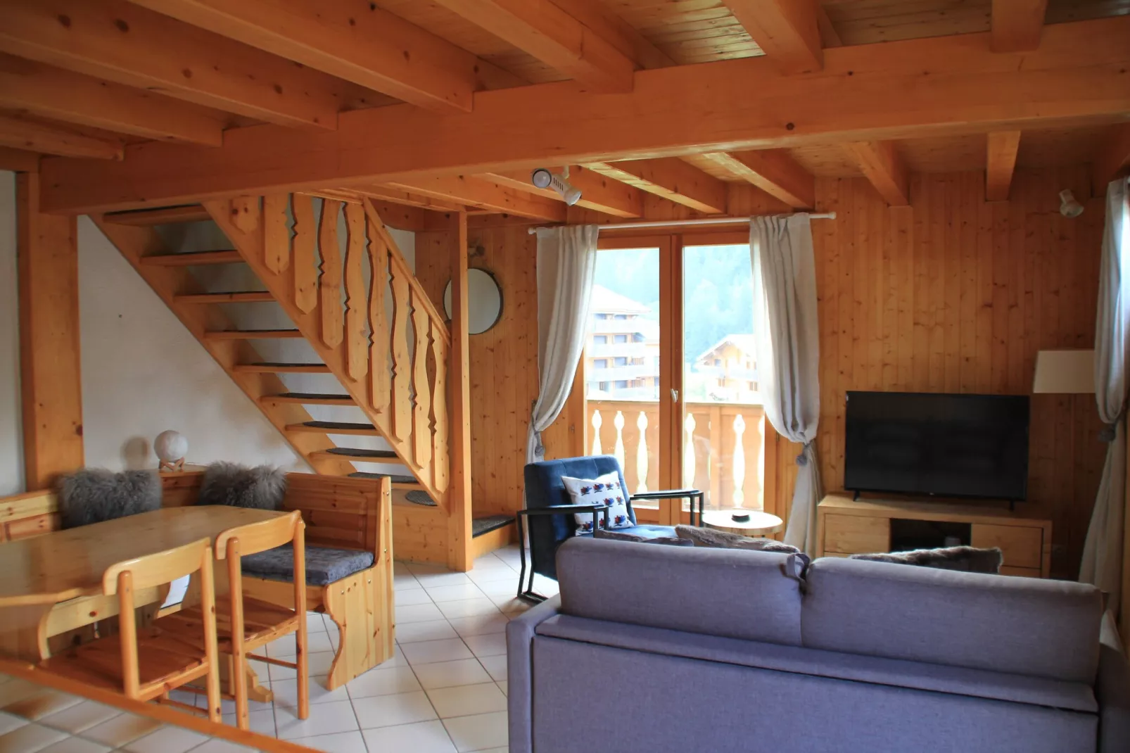 Chalet Ecureuil ECR CHARMING & NATURE 5 Pers.-Woonkamer