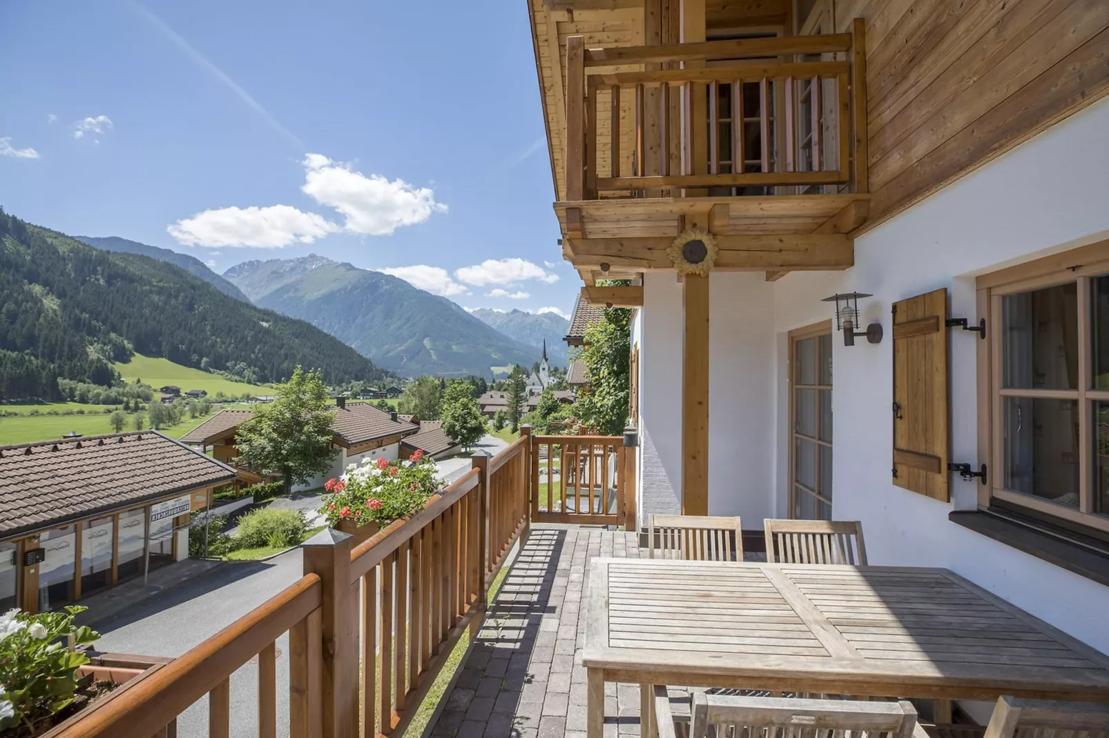 Schöneben Chalet  Sonnenwende-Terrasbalkon