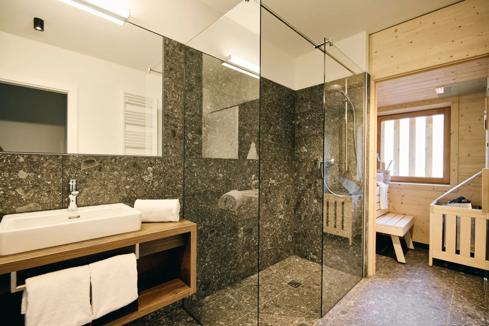 Almresort Sonnenalpe 6-Badkamer