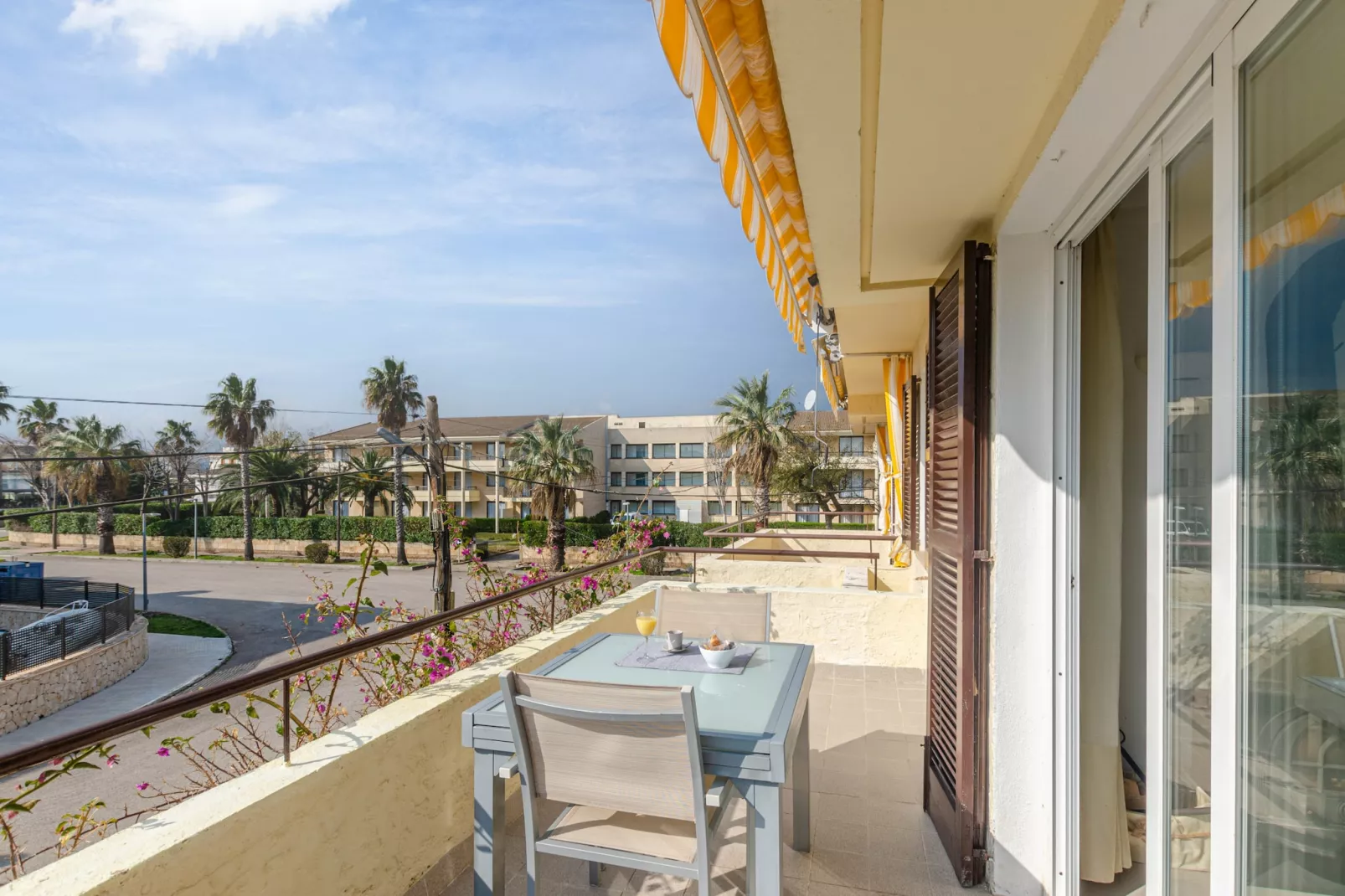 YourHouse Llimonera-Terrasbalkon