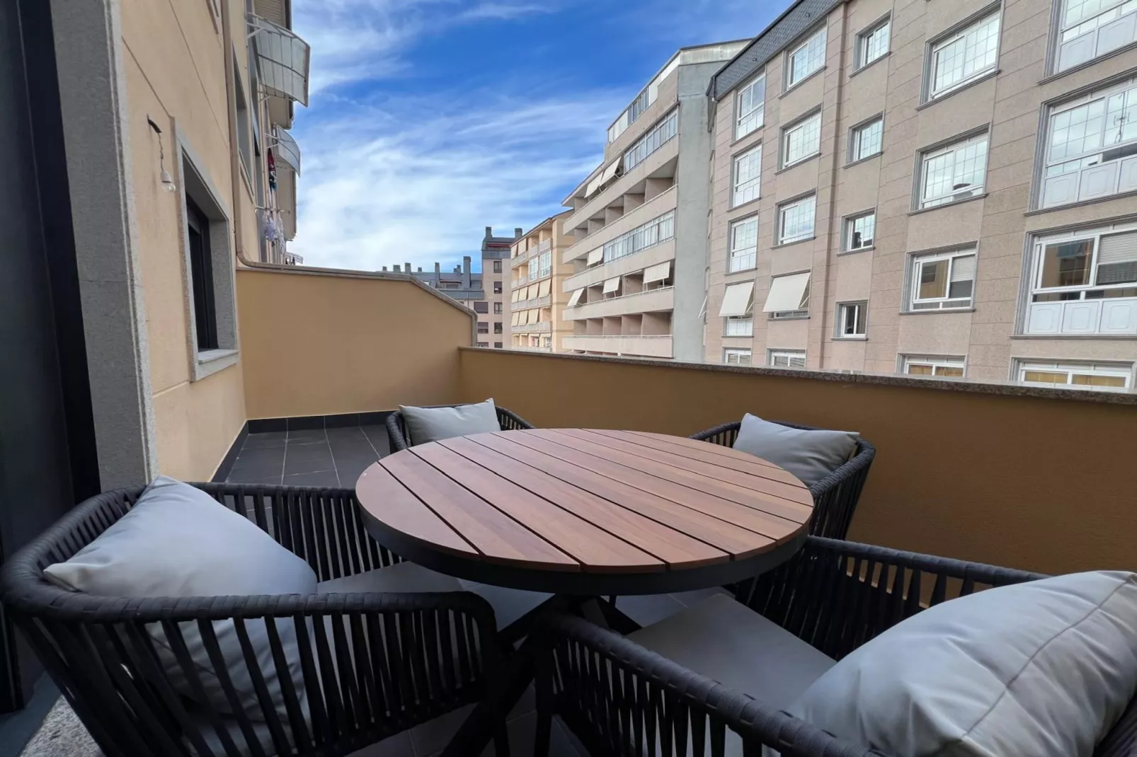 YourHouse Lagoa-Terrasbalkon