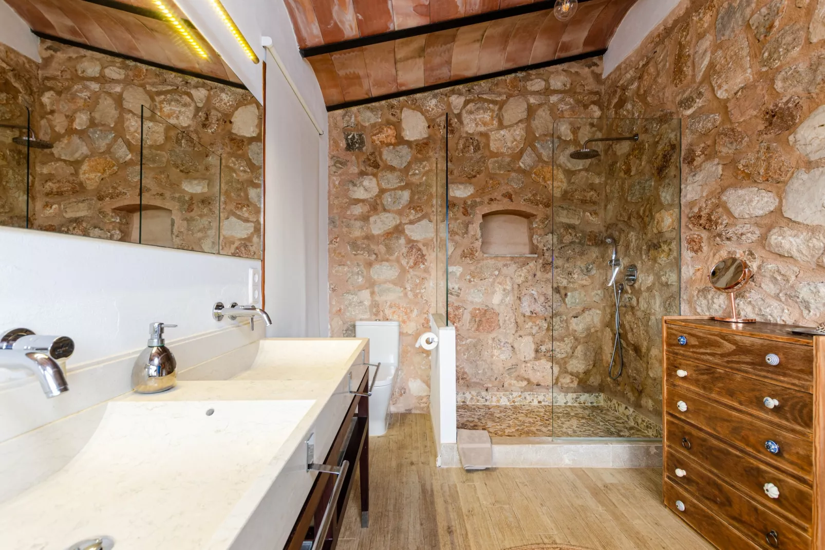 YourHouse Can Rosillo-Badkamer