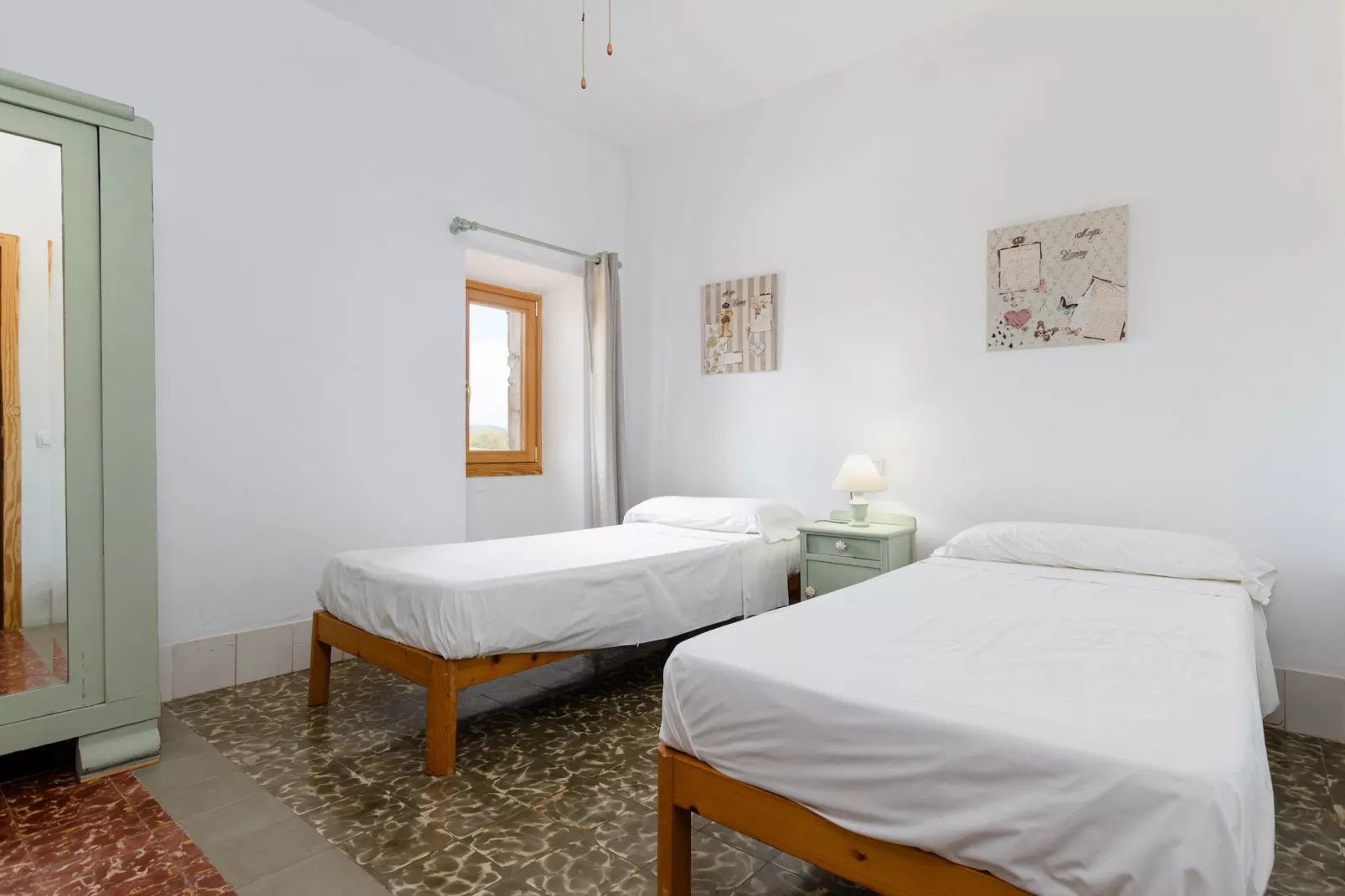 YourHouse Son Sala Terrat Apartment in Agroturismo-Slaapkamer