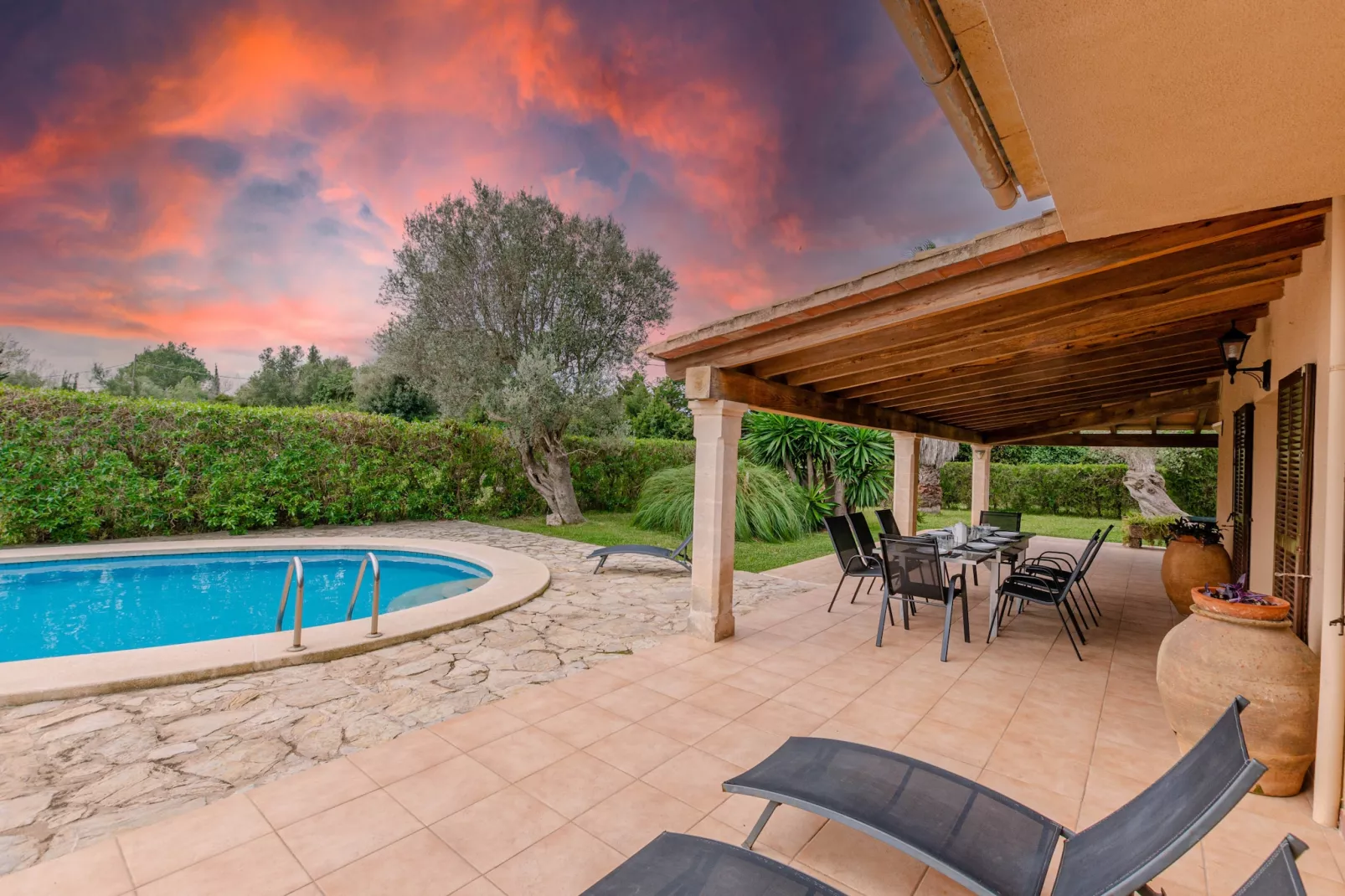 Finca en Pollença con piscina y barbacoa, Escandeu-Zwembad