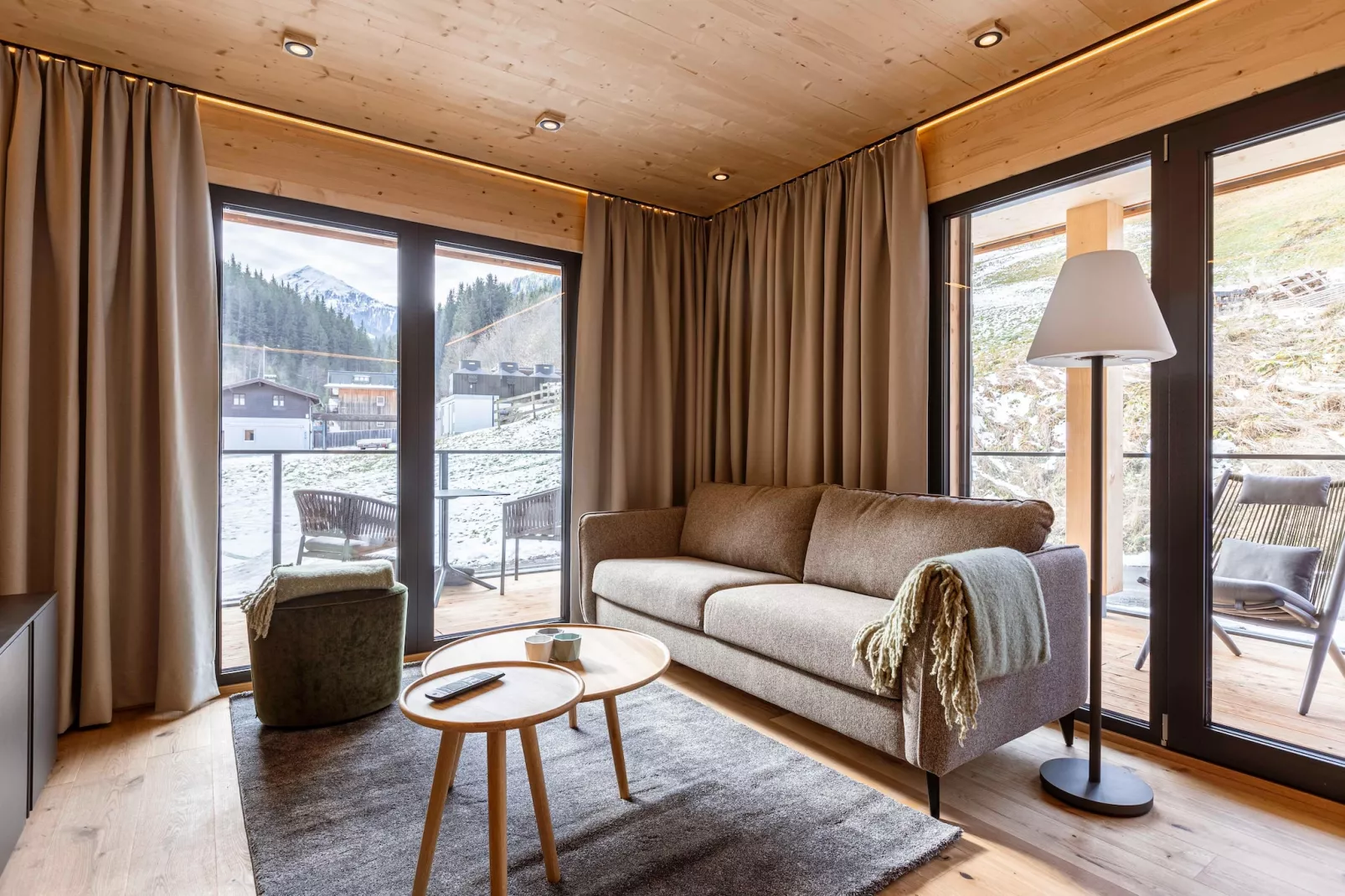 Saalbach Suite 8-Eetkamer