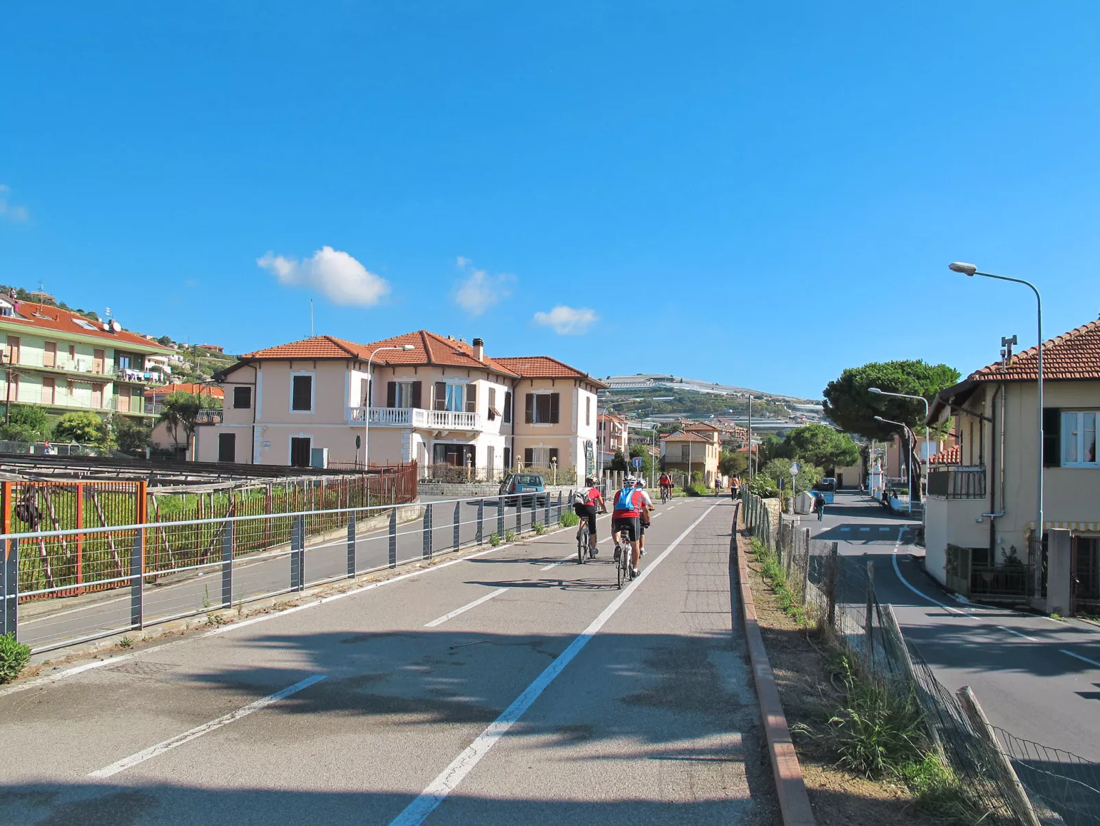 La Loggia sul mare-Omgeving