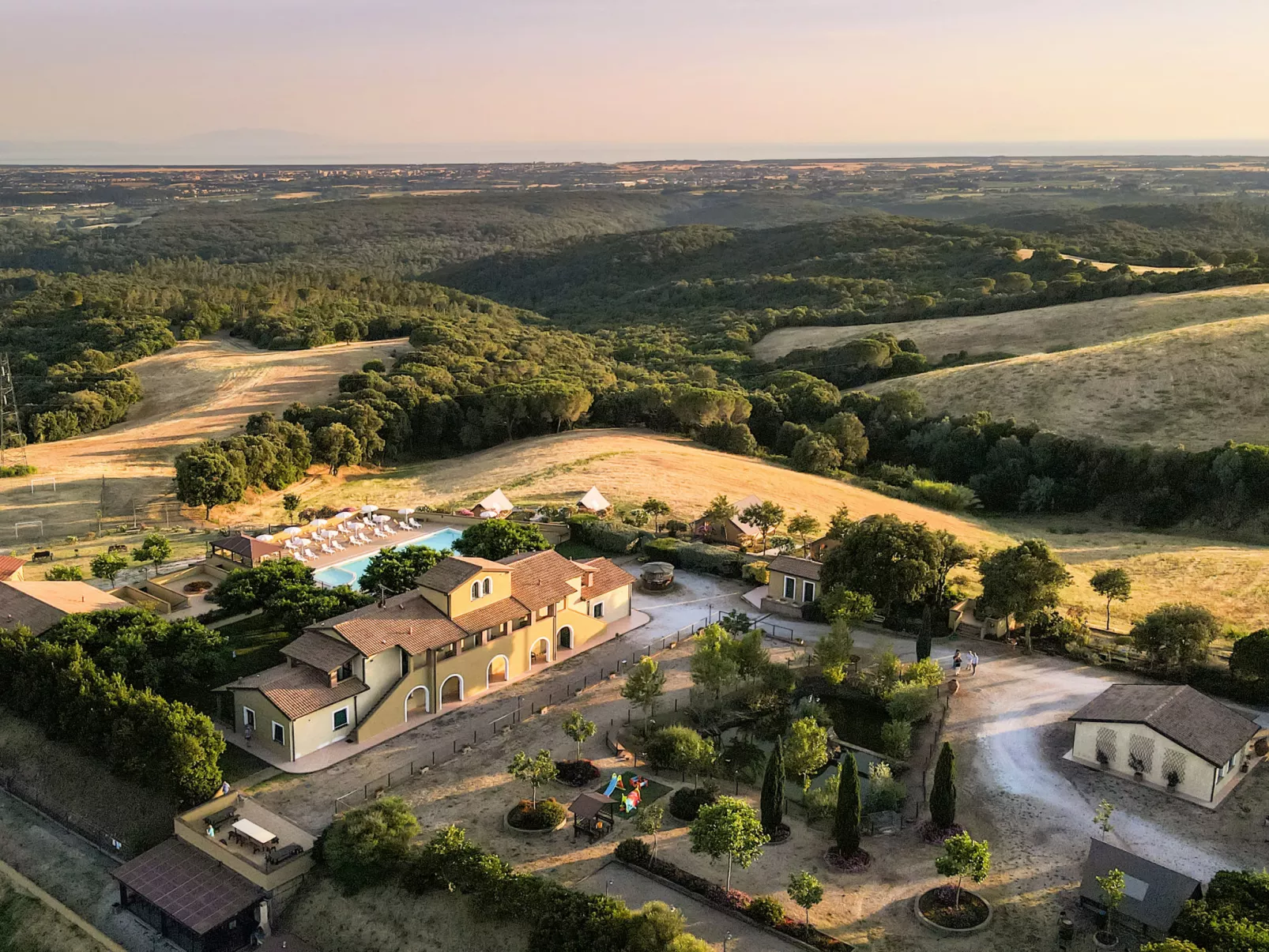 Glampingtent Venere-Buiten